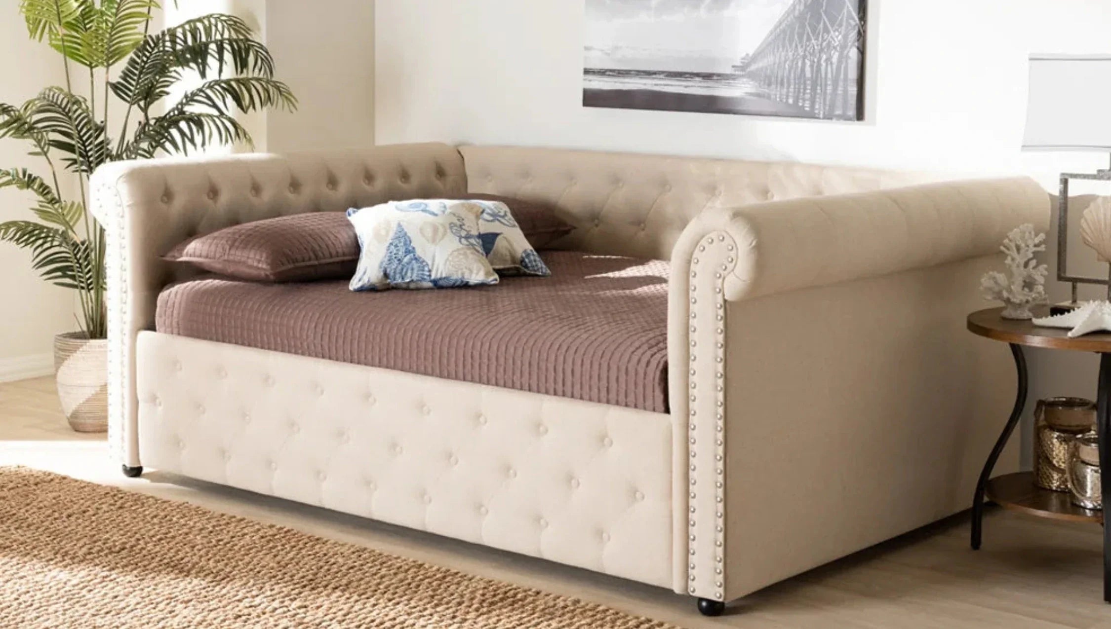 The Pros and Cons of Owning a Queen Size Day Bed