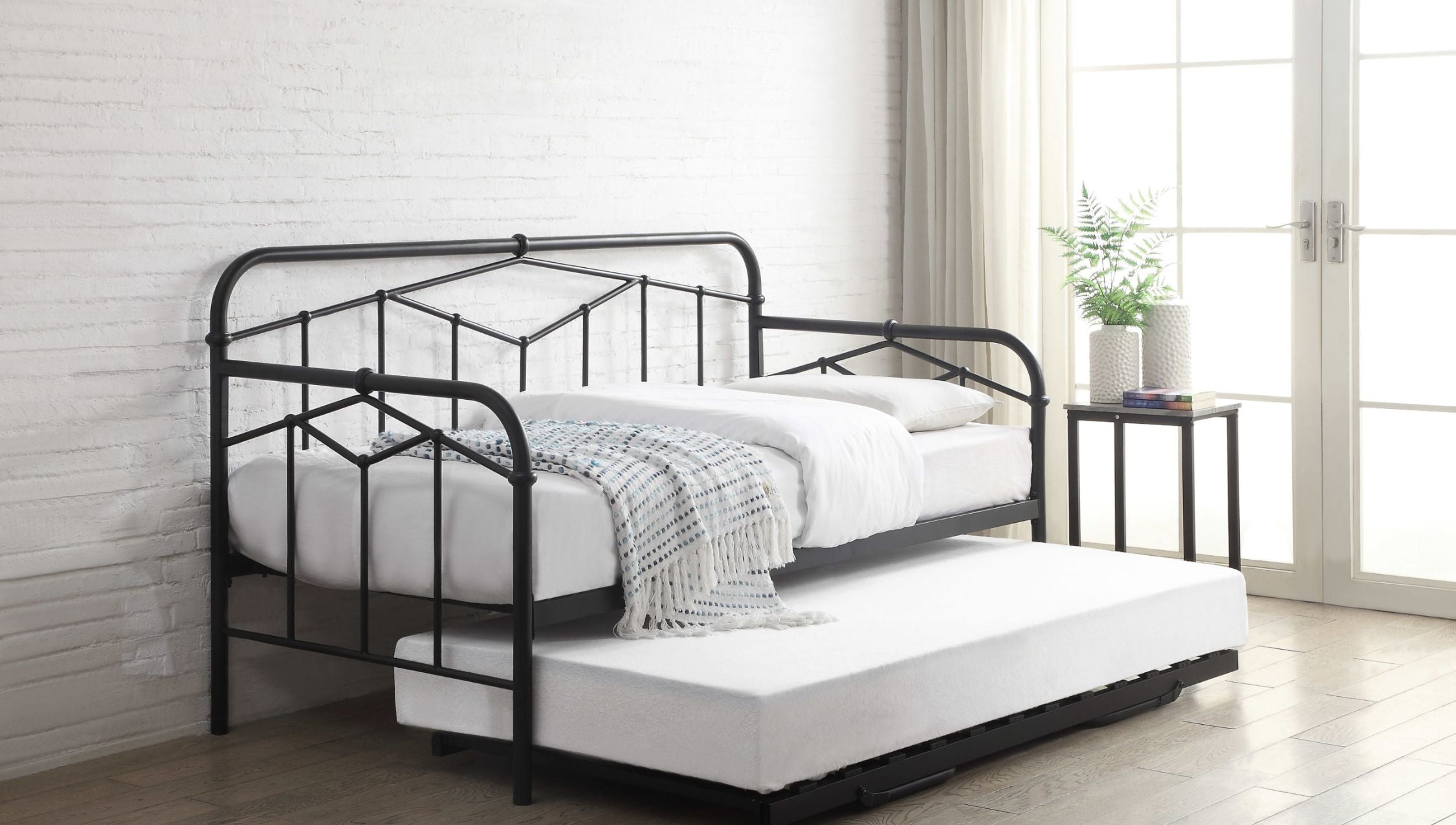 The Ultimate Guide to Choosing a Comfortable Twin Day Bed Yetibeds