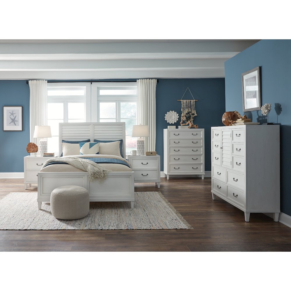 Louvered Dunescape King White Wood Panel Bed – Coastal Style with Plank Headboard