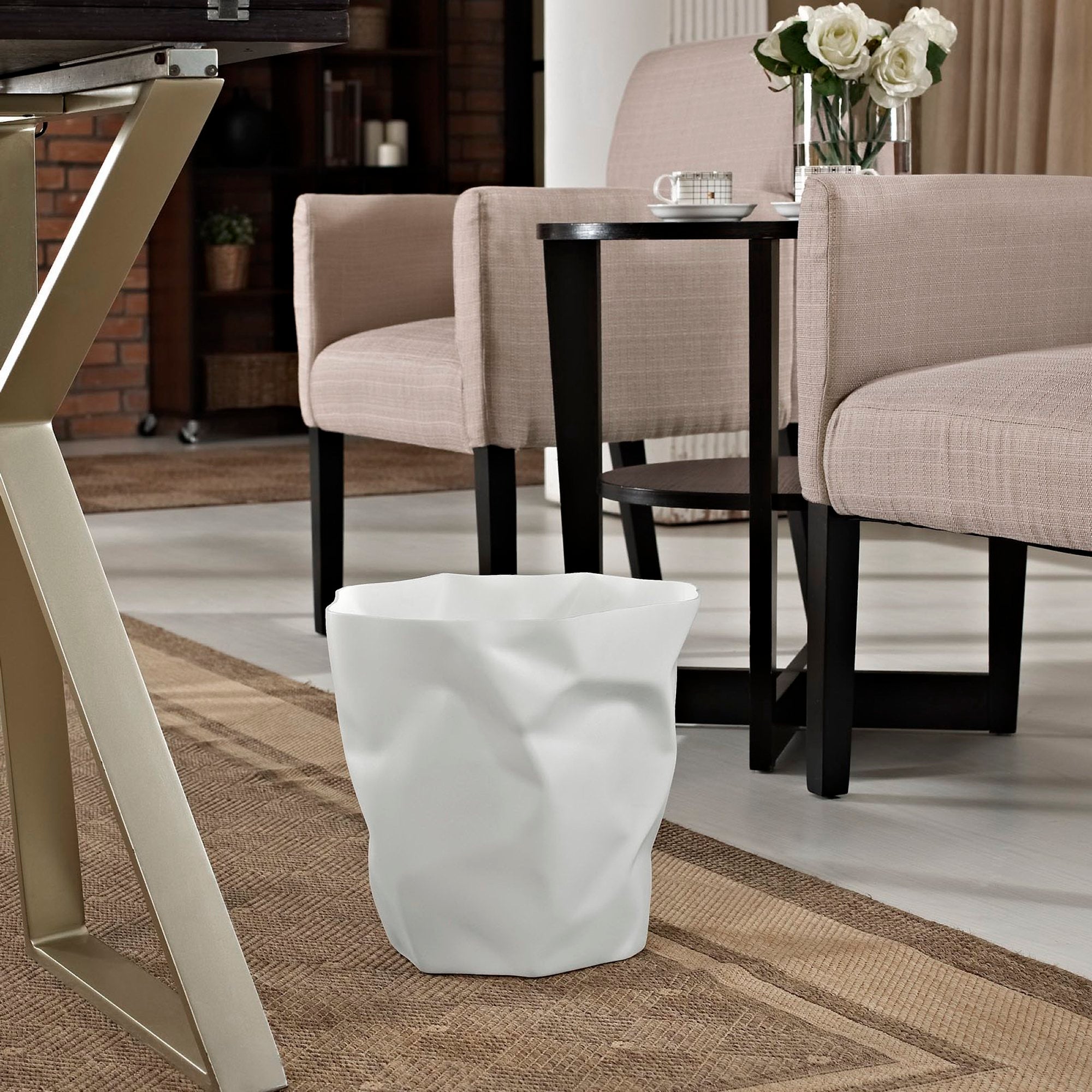 Lava Trash Bin, White