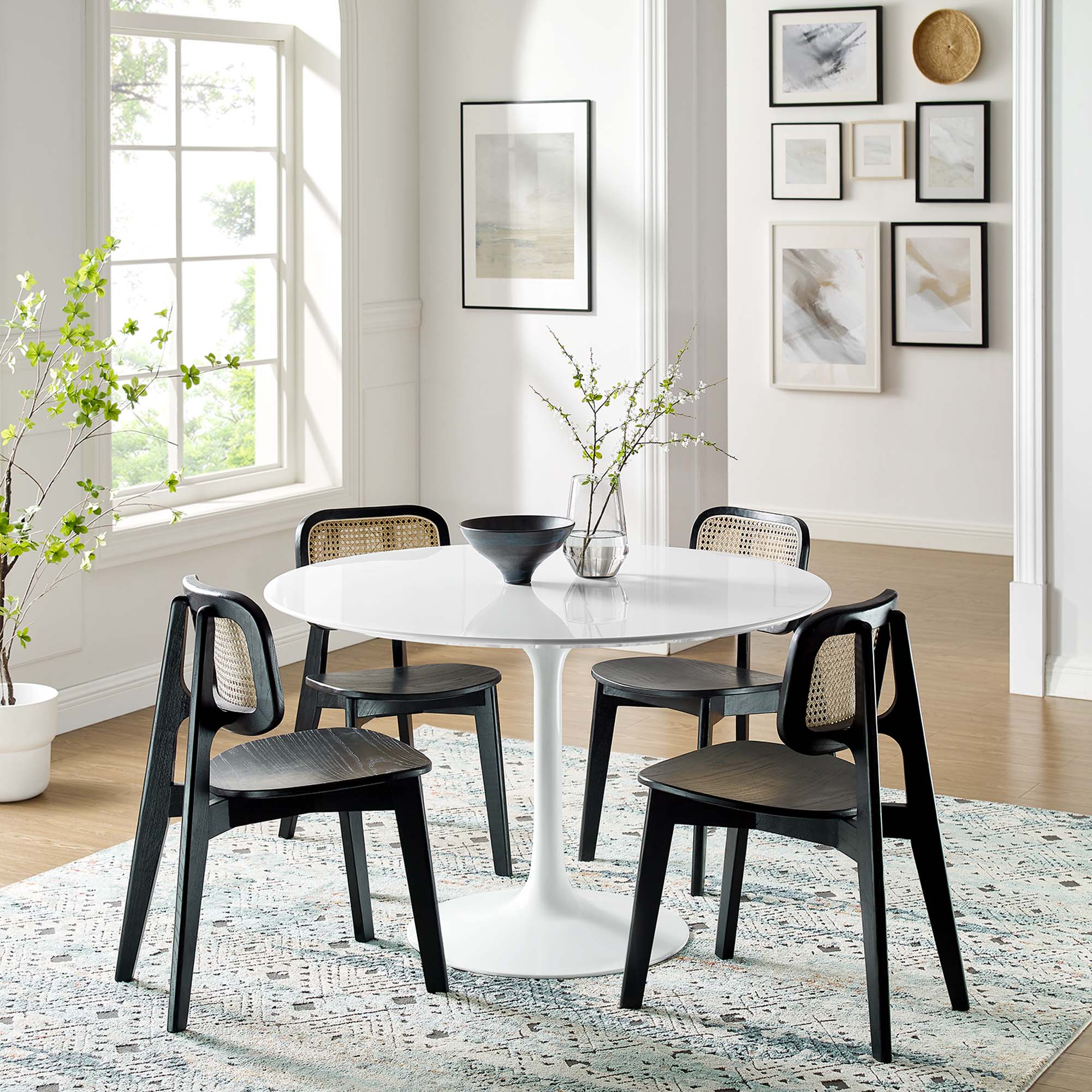 Lippa 48" Round Wood Dining Table, White