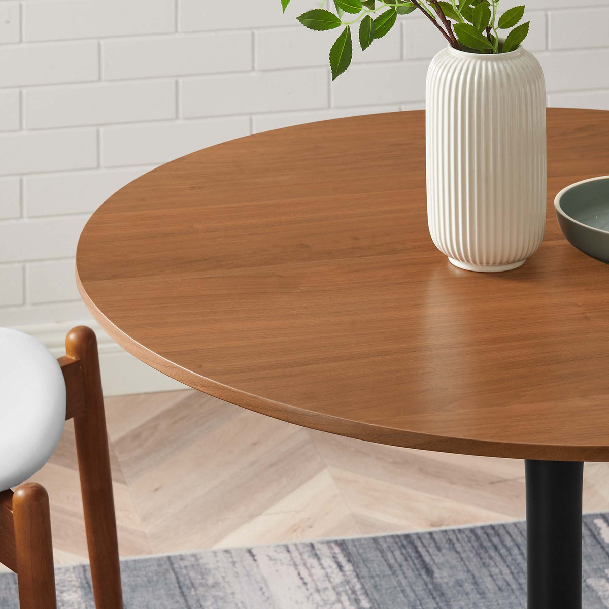 Pursuit 40" Dining Table, Walnut Black