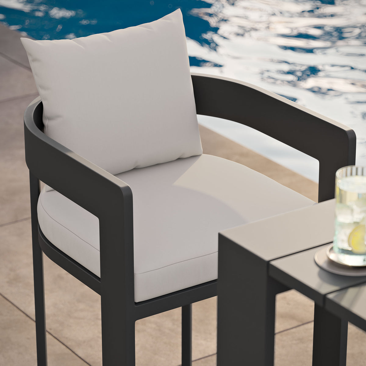 Tahoe Outdoor Patio Patio Aluminum Bar Chair, White