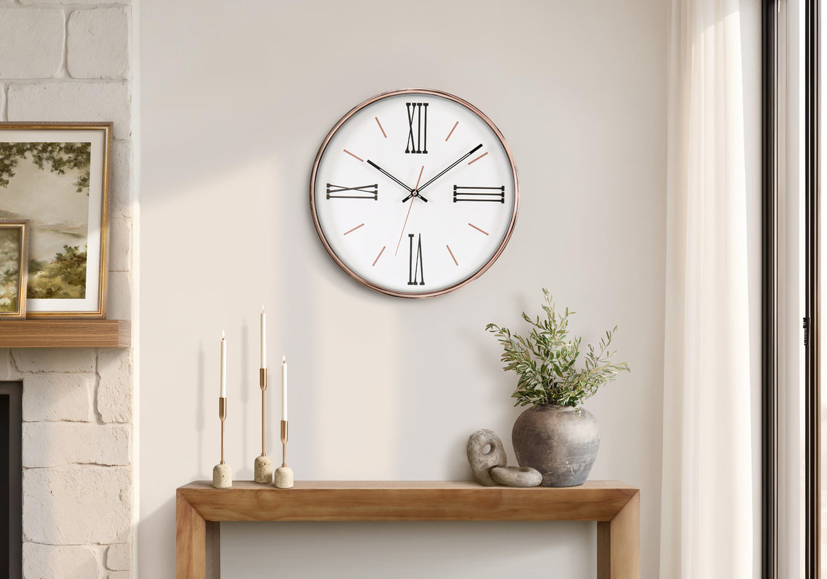 Stratton - Clocks 14" Round Wall Clock Gold Frame Transitional