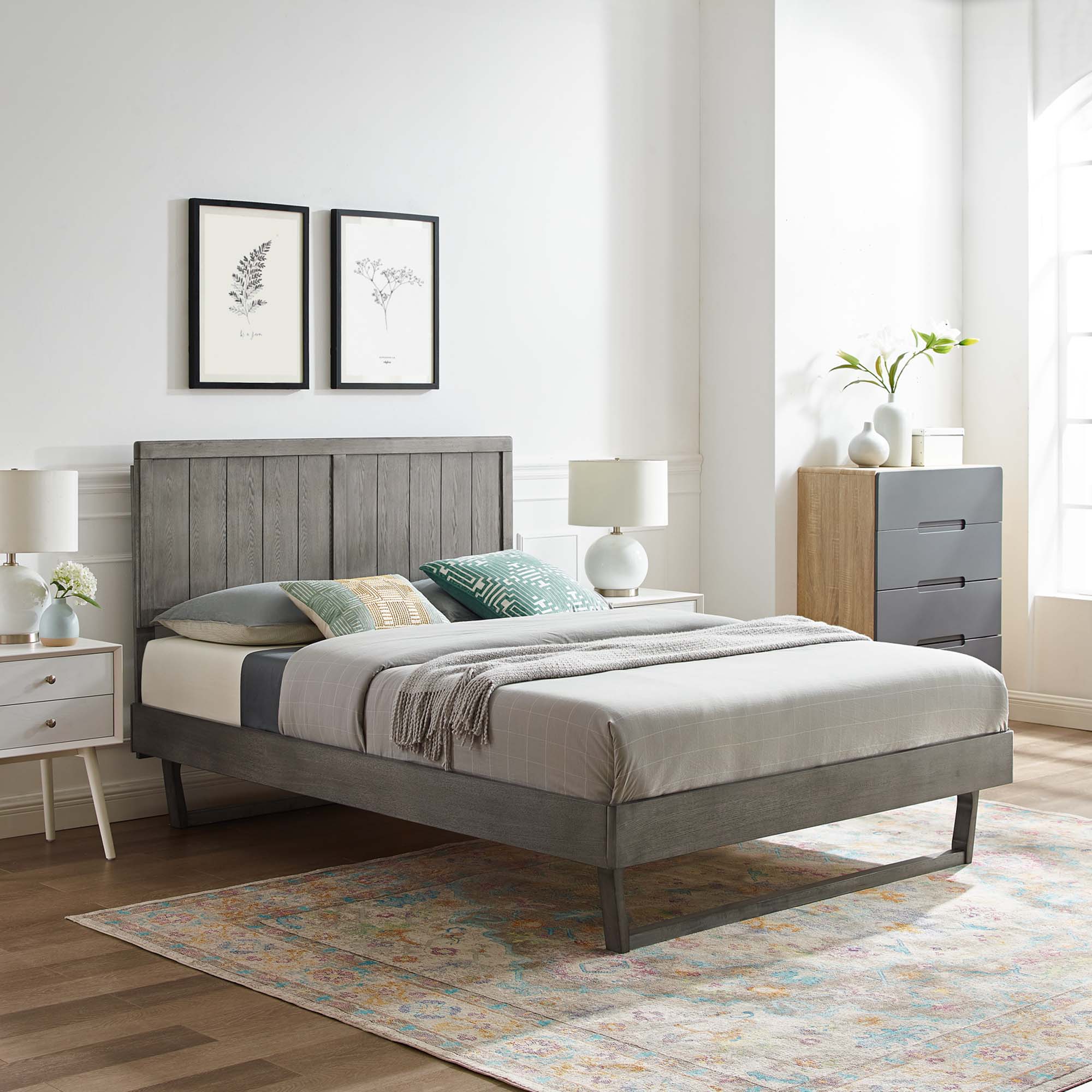 Vasco Alana King Gray Wood Platform Bed – Mid-Century Style with Angular Frame