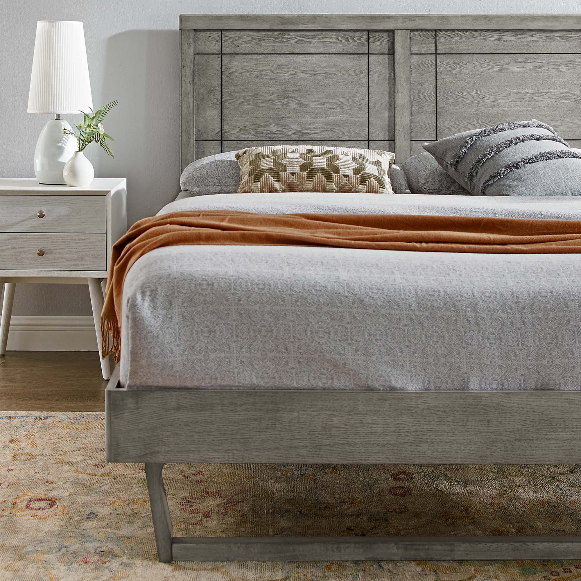 Quim Twin Grey Wood Platform Bed – Mid-Century Modern with Angular Frame