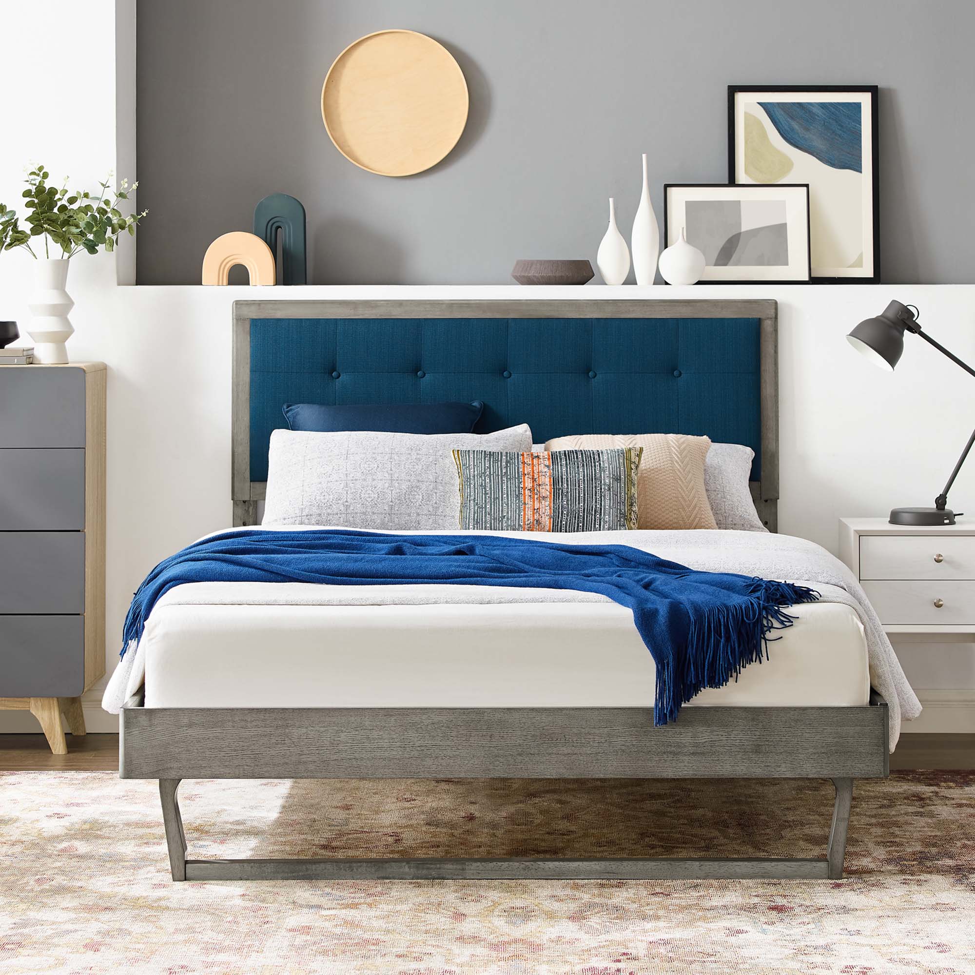 Willow Wood King Platform Bed With Angular Frame, Gray Azure