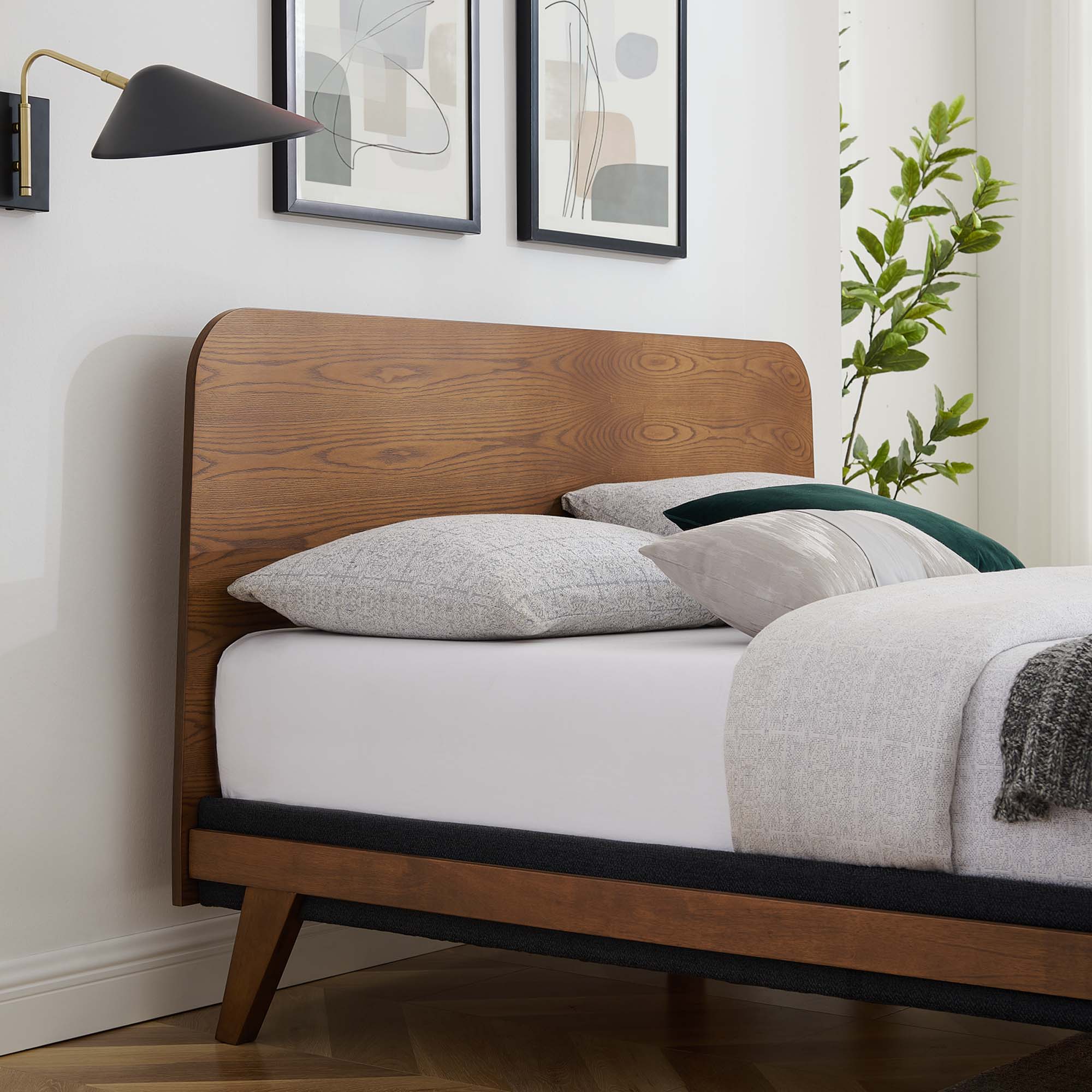 Senjo Walnut Queen Size Platform Bed – Wood Veneer Frame