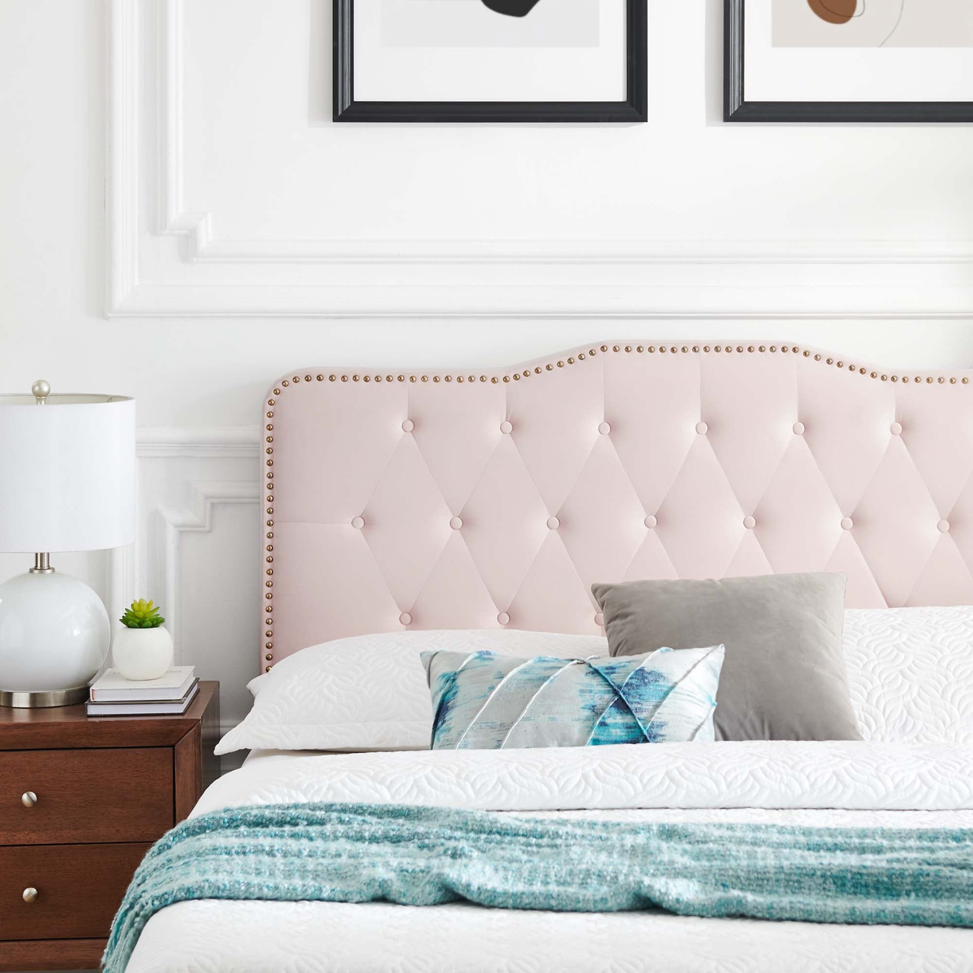 Cedric Queen Platform Bed Performance Velvet Stain Resistant Tufted Headboard