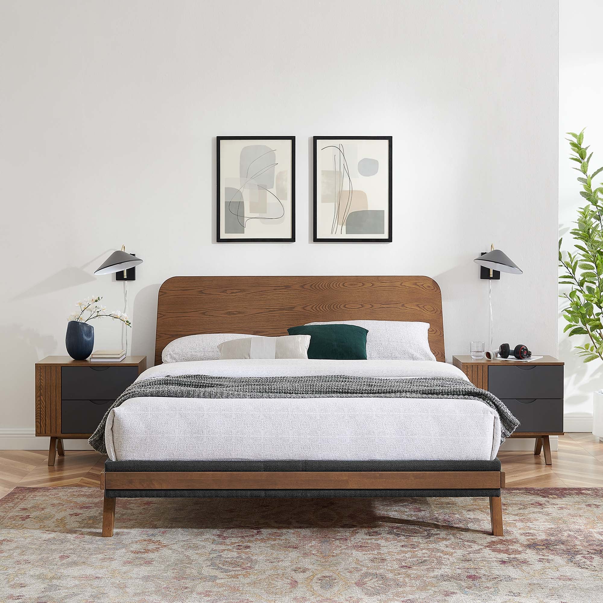Senjo Walnut 3-Piece Queen Bedroom Set – Platform Bed & Nightstands