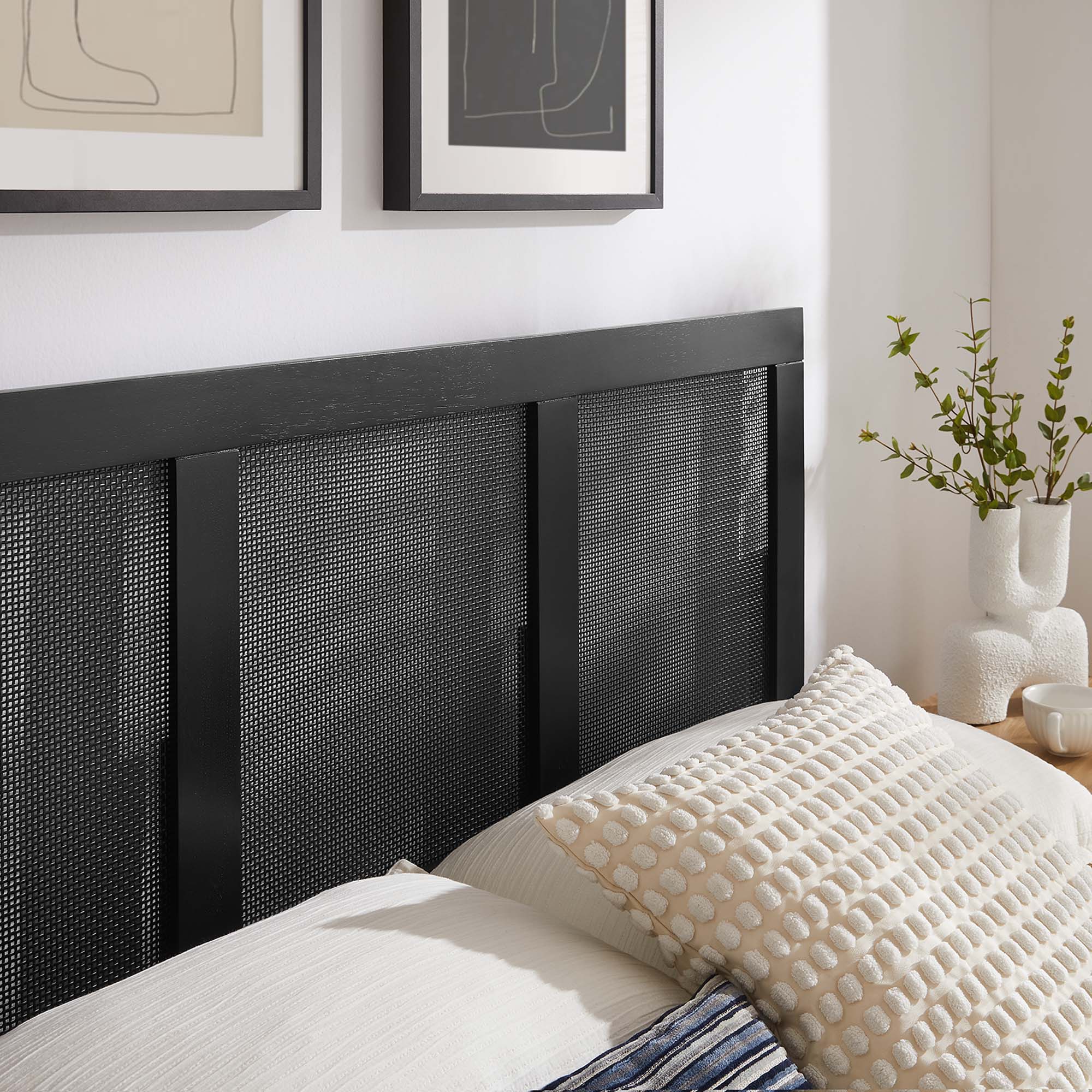 Sirocco Black Rattan and Wood Full Platform Bed