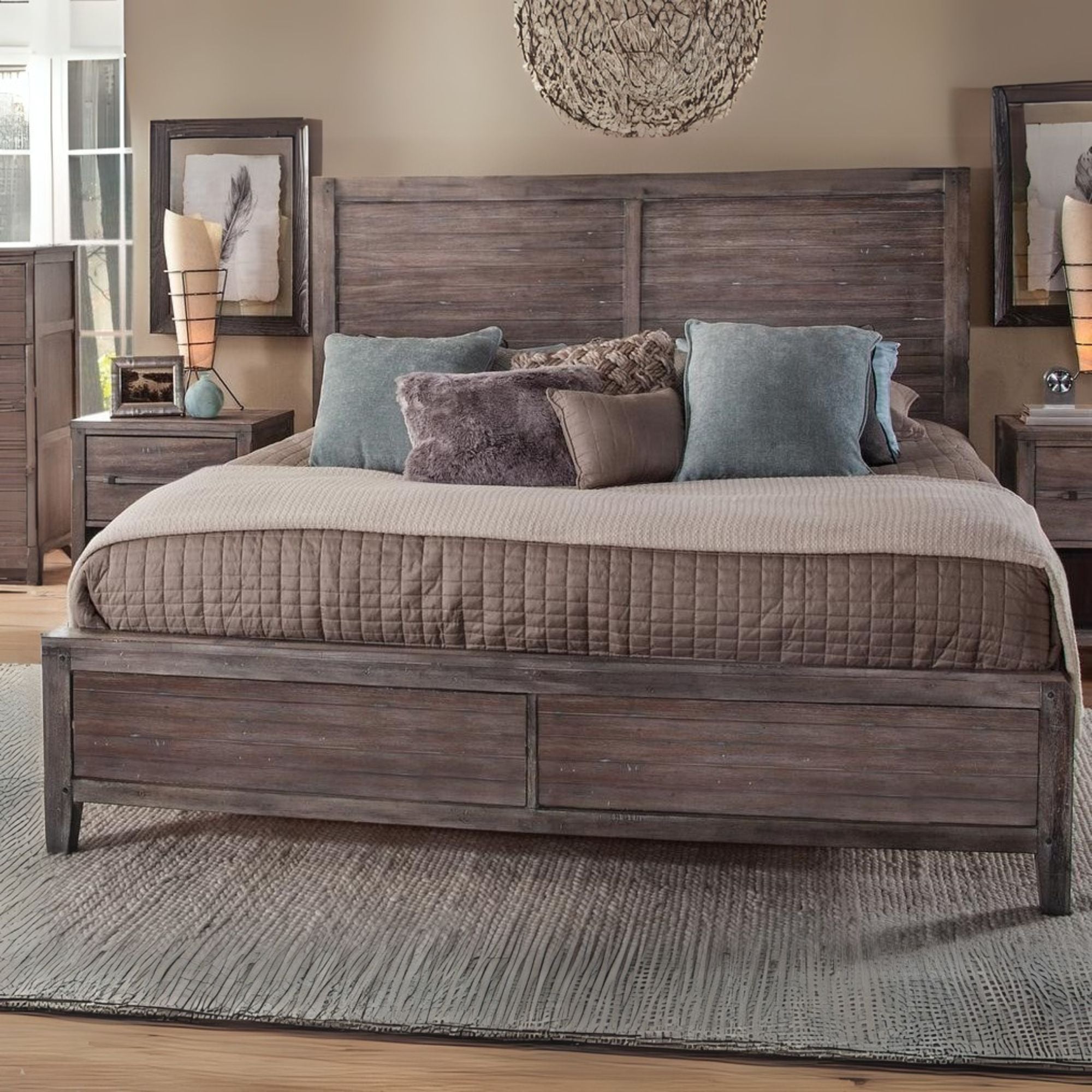 Trotter Aurora King Weathered Grey Wood Panel Bed – Rustic Style