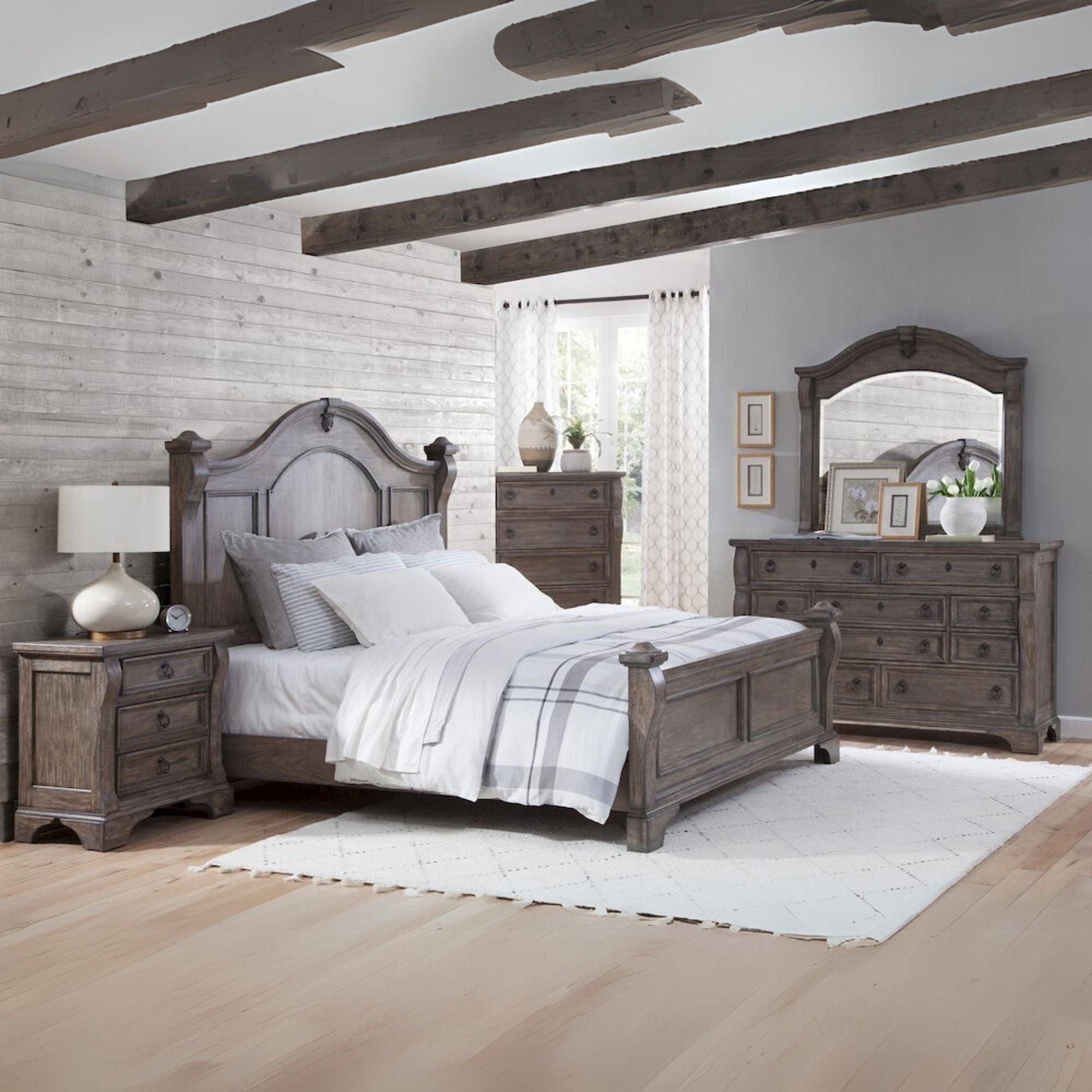 Bevin Heirloom Queen Rustic Charcoal Wood Poster Bed – Traditional Style with Crown Moldings