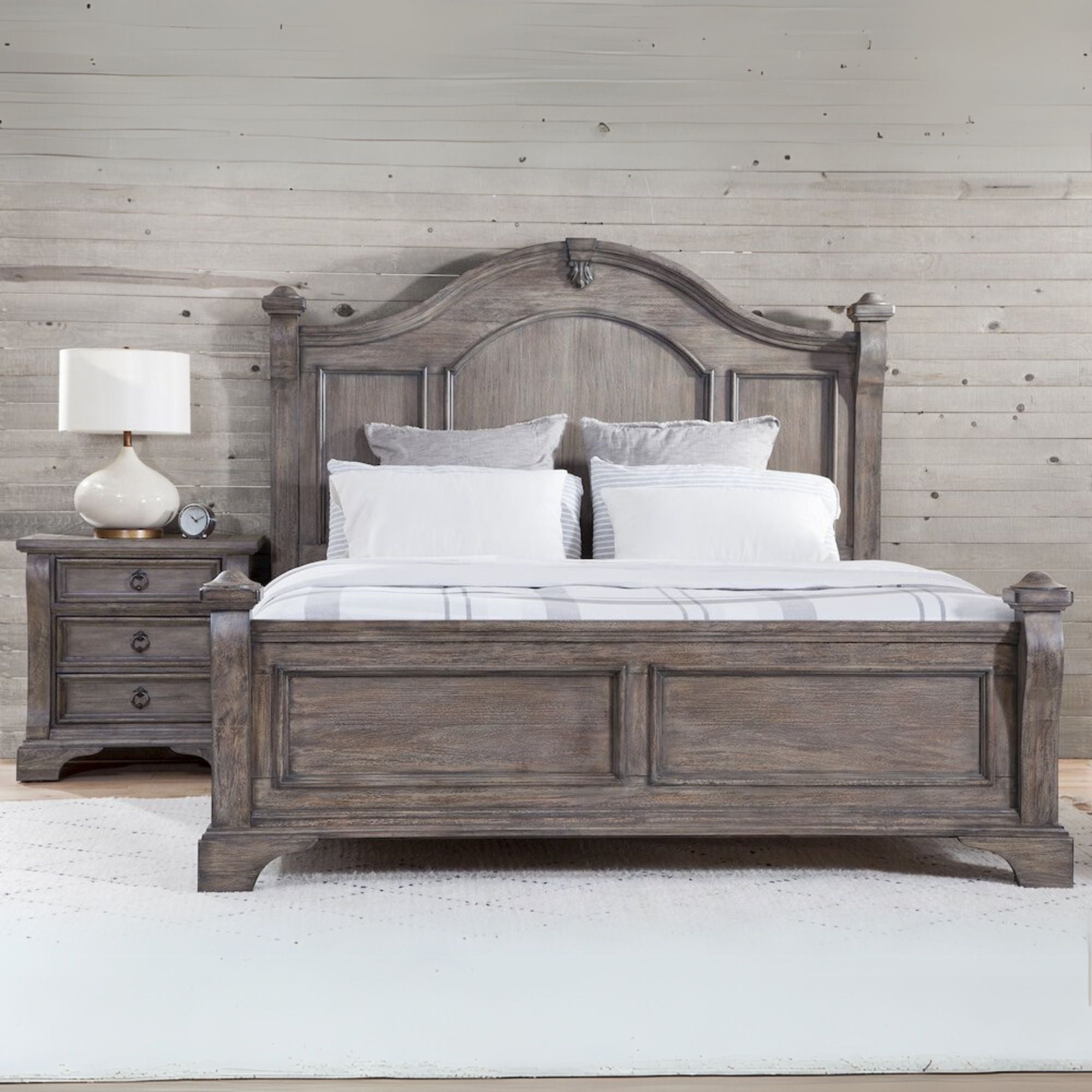 Bevin Heirloom Queen Rustic Charcoal Wood Poster Bed – Traditional Style with Crown Moldings