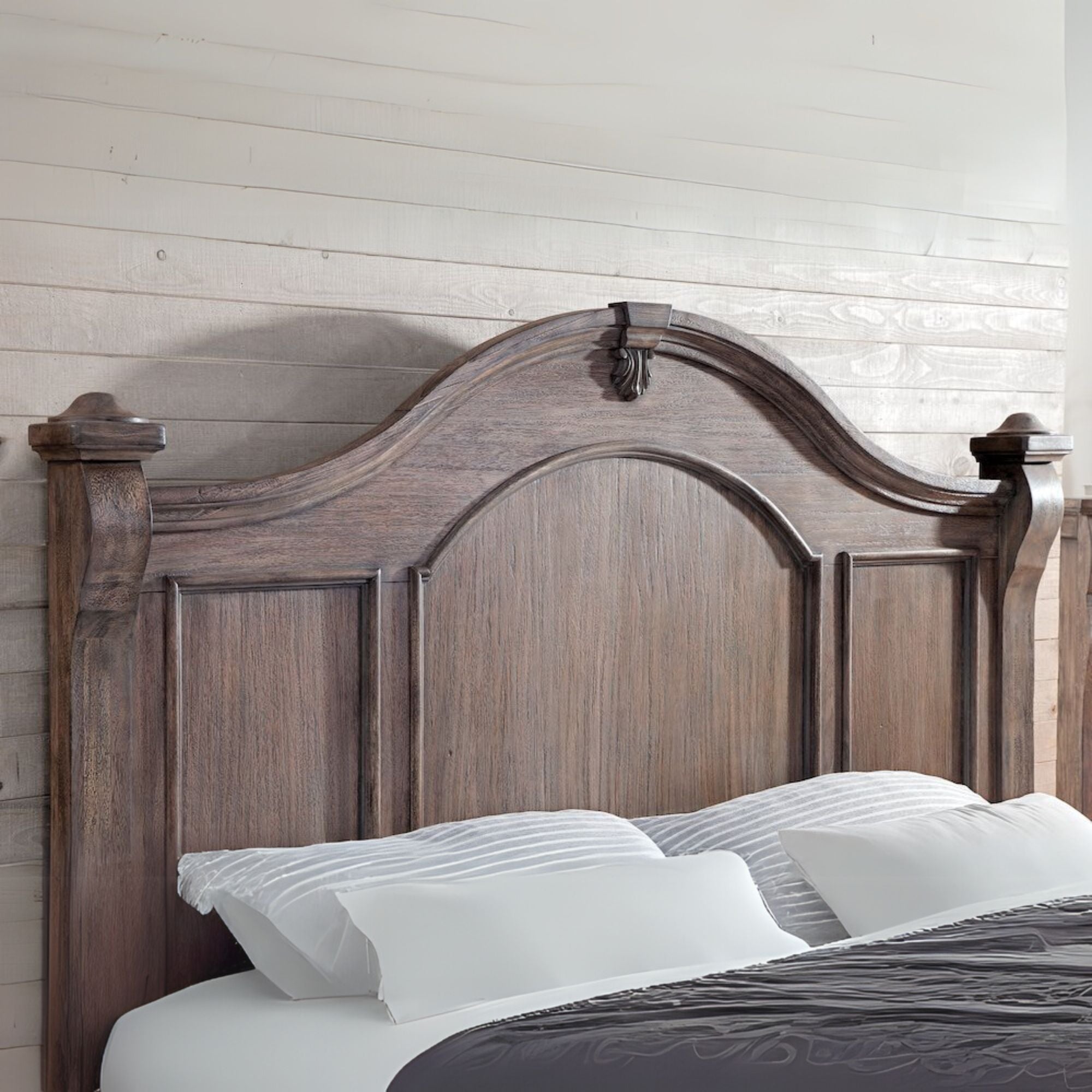 Bevin Heirloom Queen Rustic Charcoal Wood Poster Bed – Traditional Style with Crown Moldings
