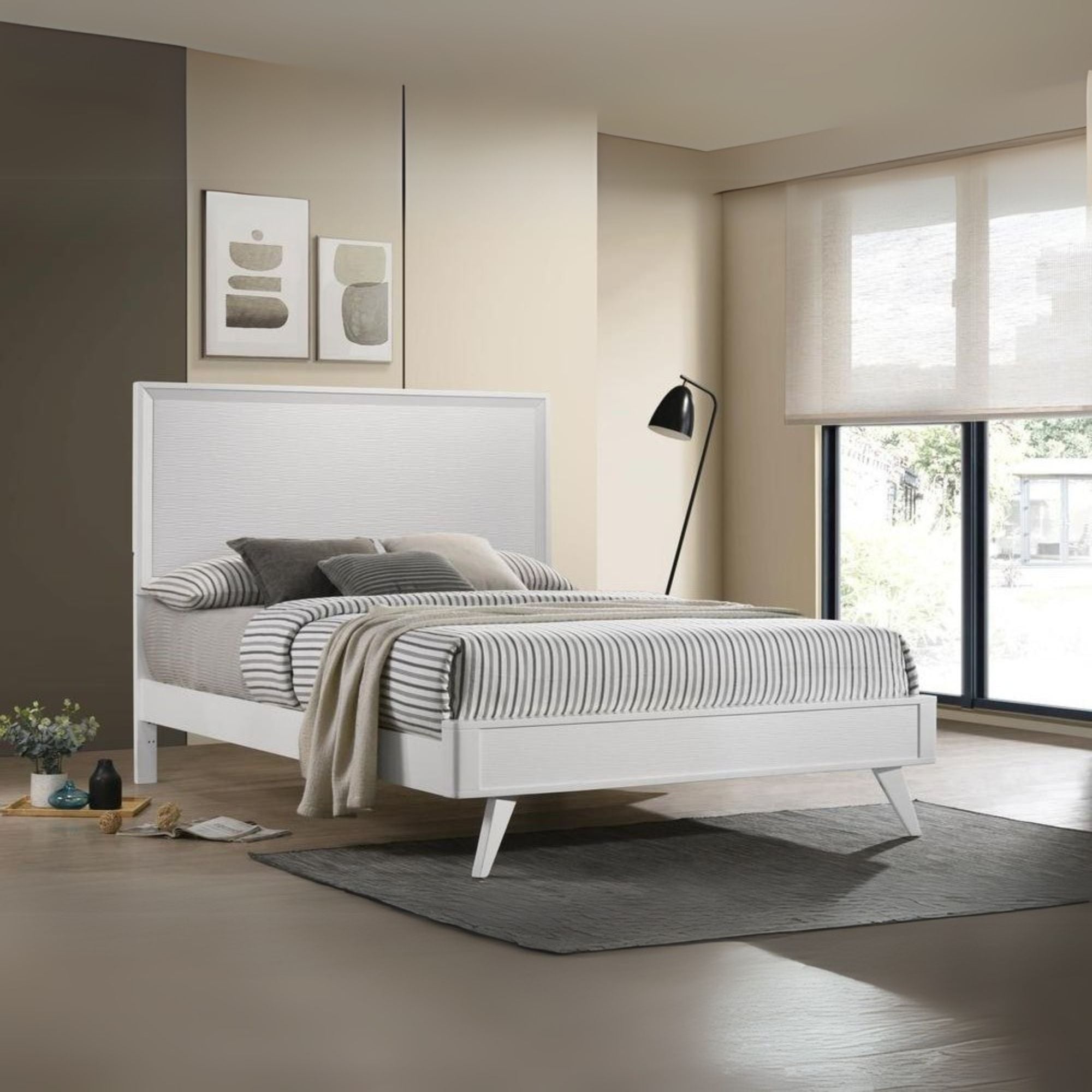 Germaine Janelle California King White Wood Panel Bed – Contemporary Wave Design with Elegant Styling