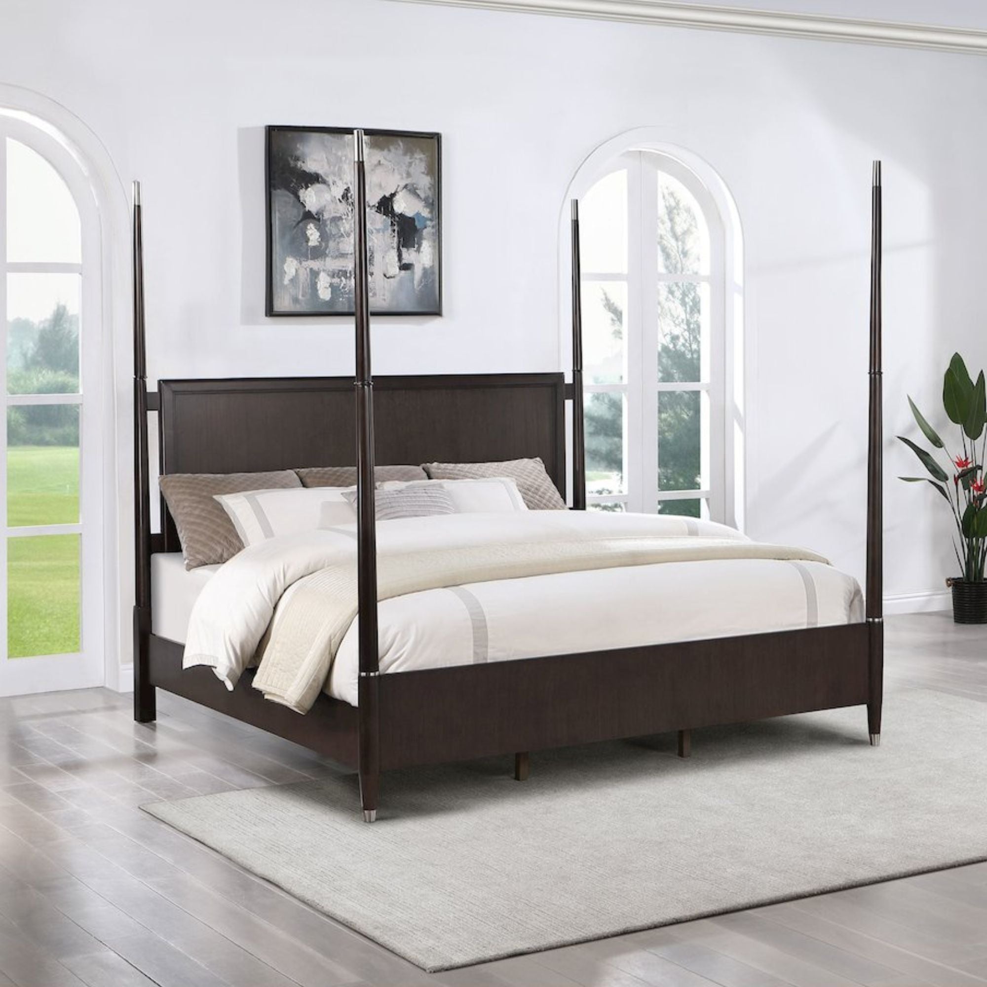 Starac Emberlyn Eastern King Brown Wood Poster Bed – Modern Panel Design with Metallic Accents