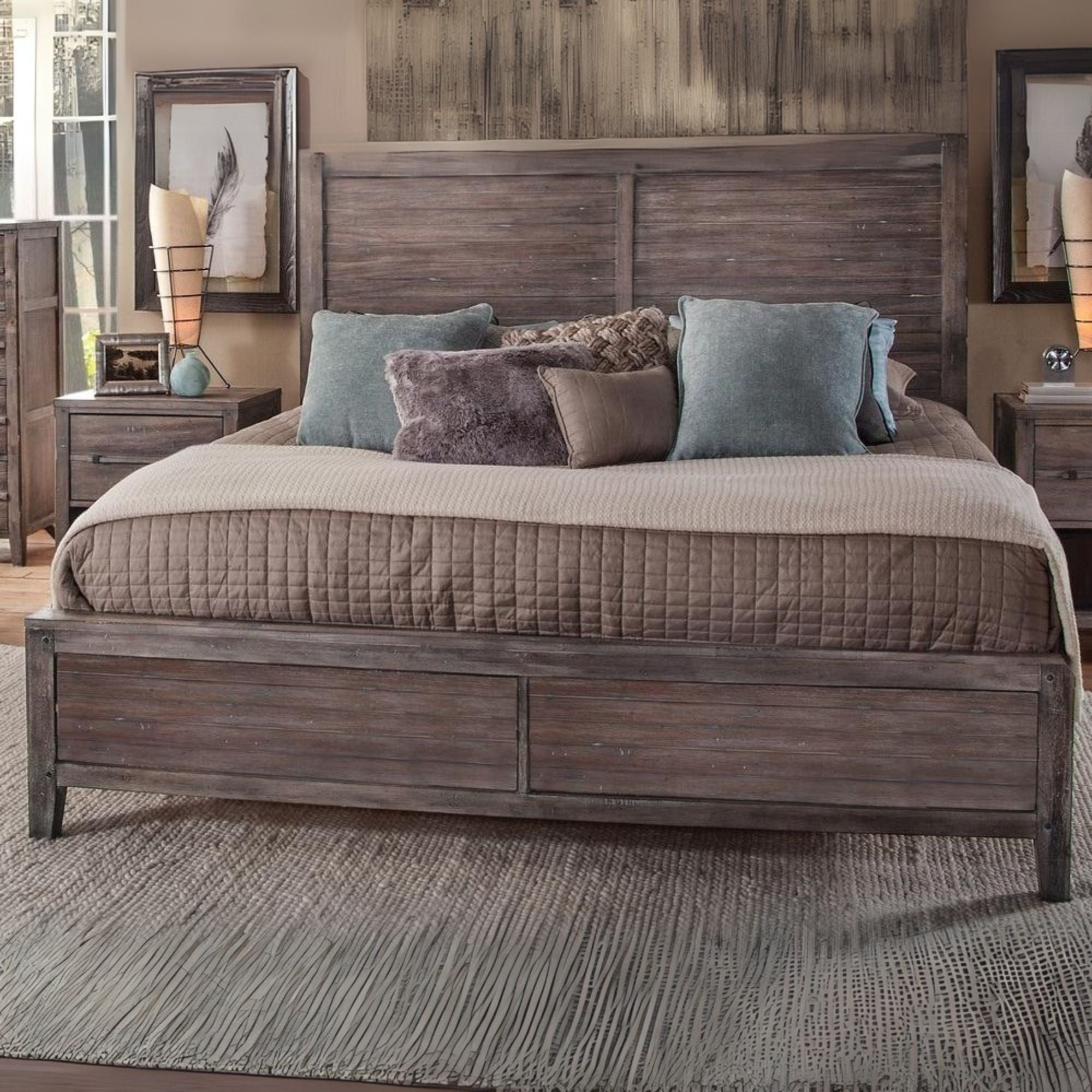 Mikkel Aurora Queen Weathered Grey Wood Panel Bed – Rustic Design with Panel Footboard