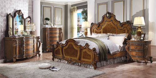 Honey Picardy California King Honey Oak Finished Panel Bed – Traditional Antique Style with Decorative Scrollwork