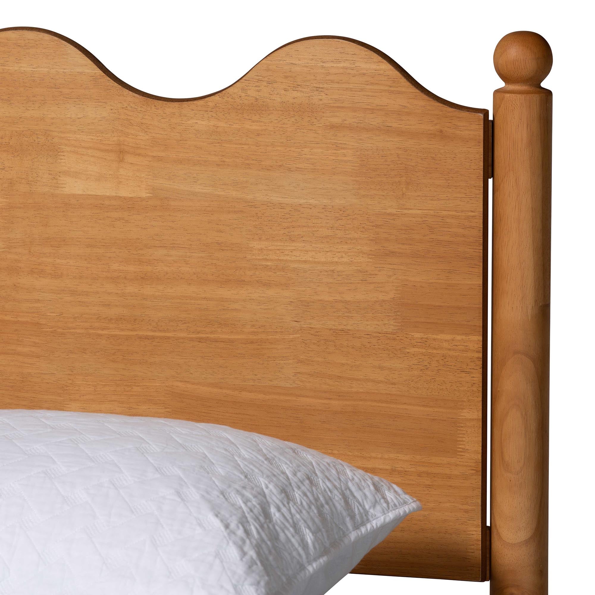 Malaya Modern Oak Brown Wood Queen Platform Bed with Scalloped Edges