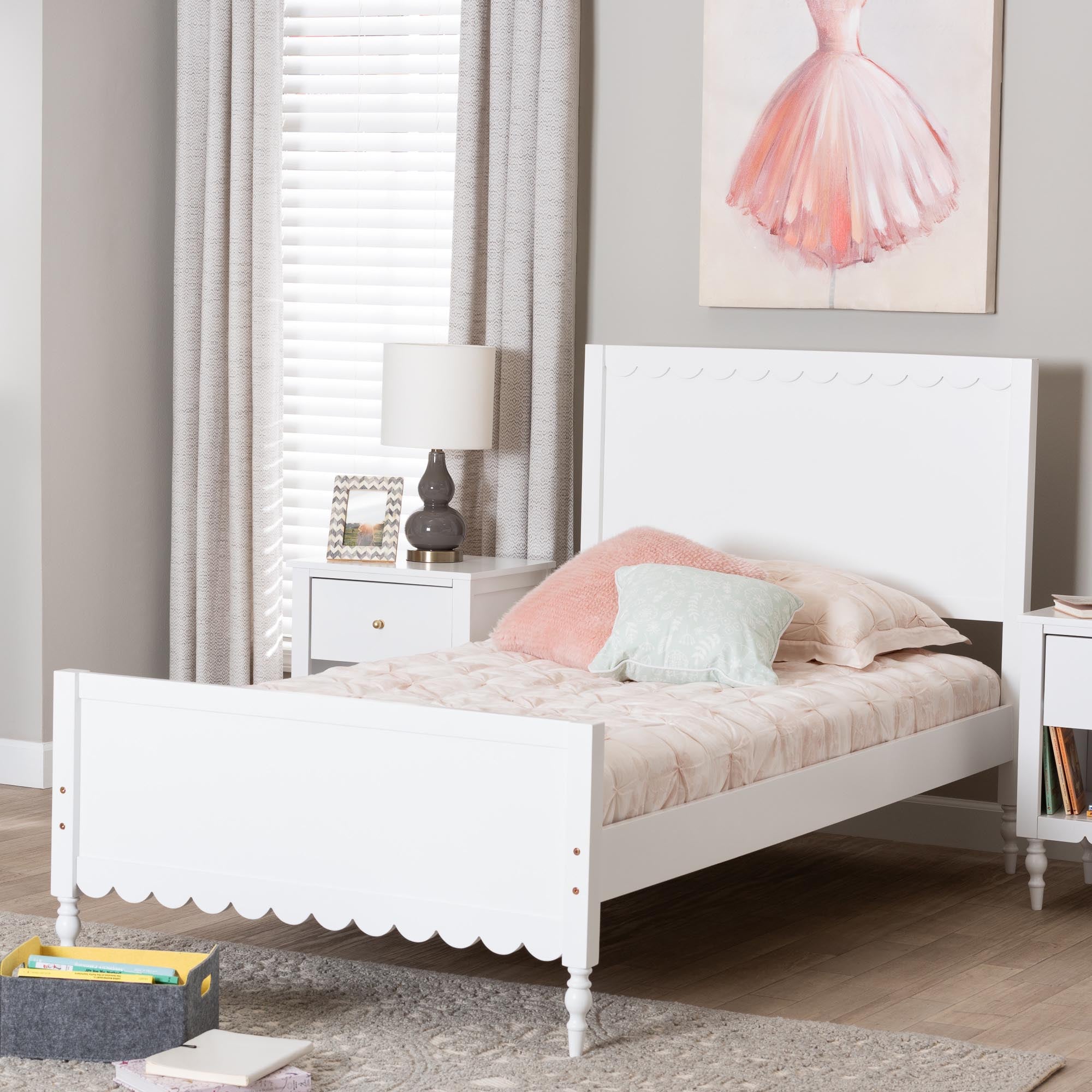 Roni Modern White Wood Twin Platform Bed with Scalloped Edges