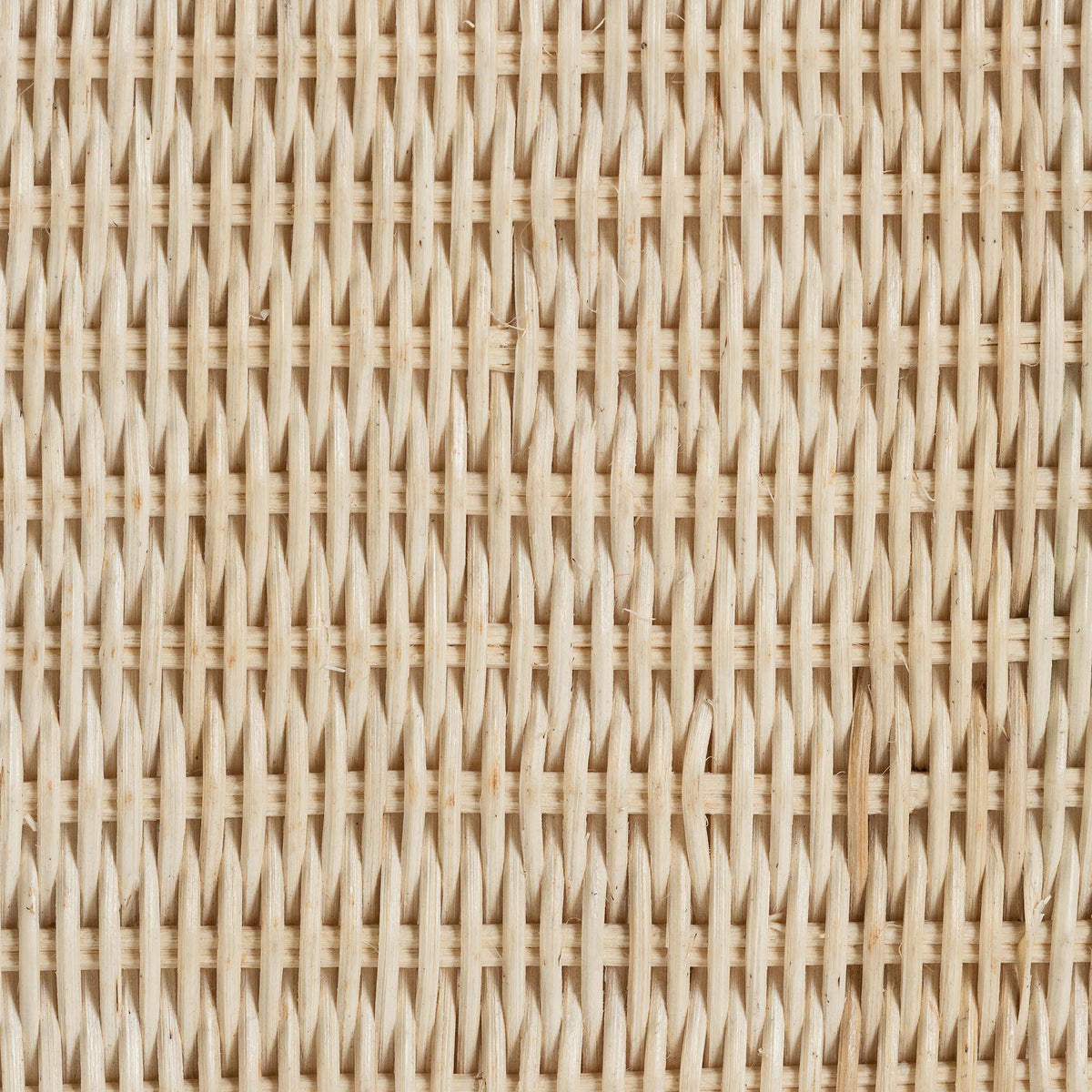 Sarna Natural Rattan End Table - Handwoven Wicker Accent Table with Scalloped Base and Two-Tone Finish, Boho Coastal Style Side Table