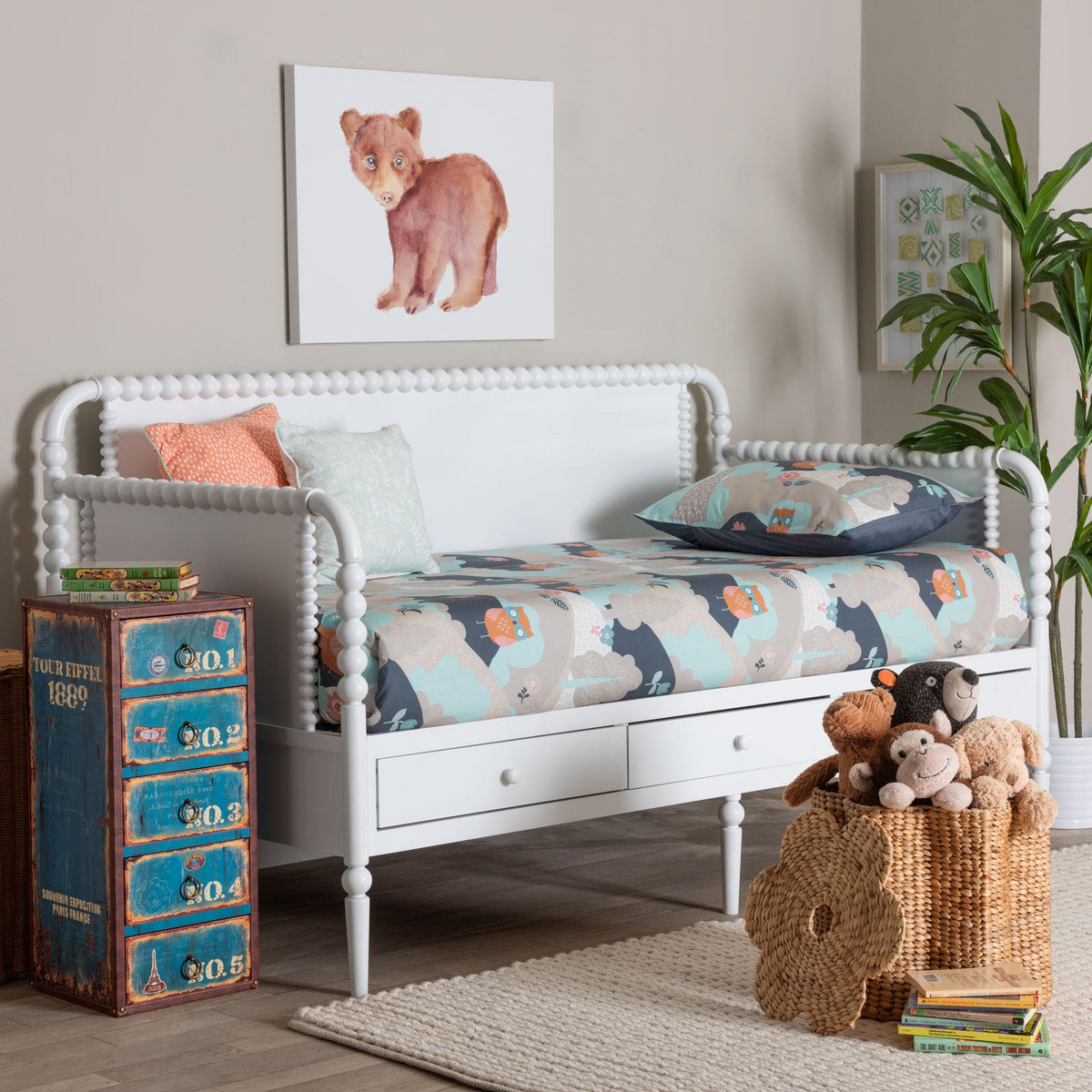 Lucera 3-Drawer Daybed with Bobbin Frame, Full, White