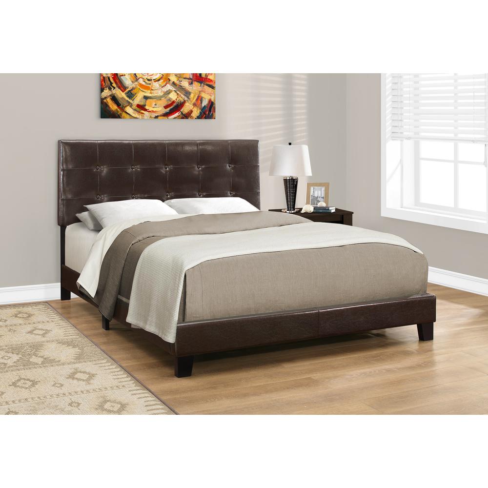 Divulge Arden Queen Size Upholstered Bed in Brown Leather Look – Modern Transitional Style