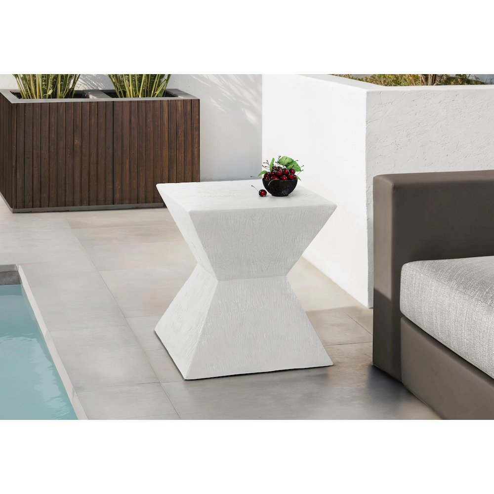 Naeva - Accent Table 25"H Indoor Or Outdoor Side Table End Nightstand