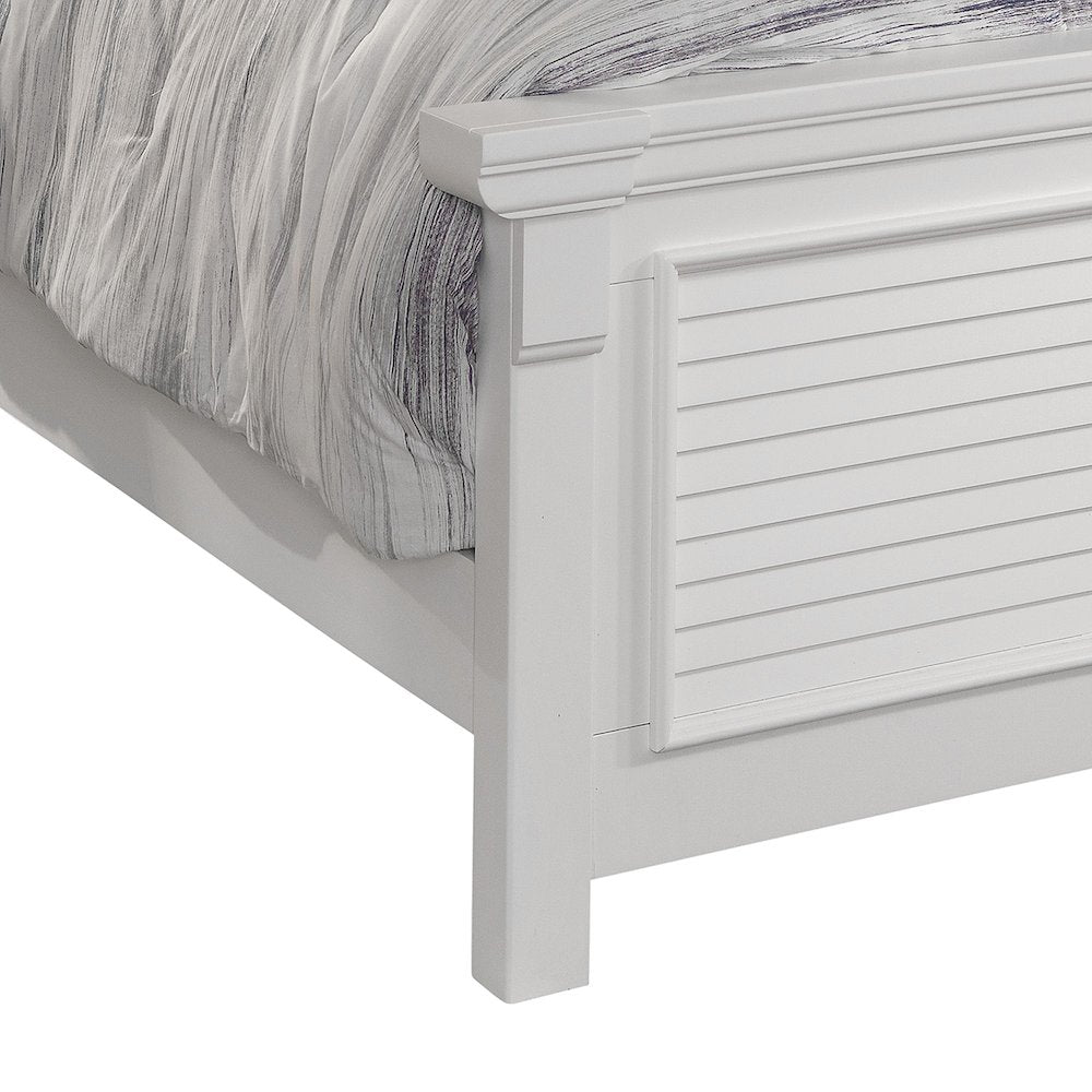Mcarthur Cottage Traditions Queen White Wood Bed  Classic Cottage Style