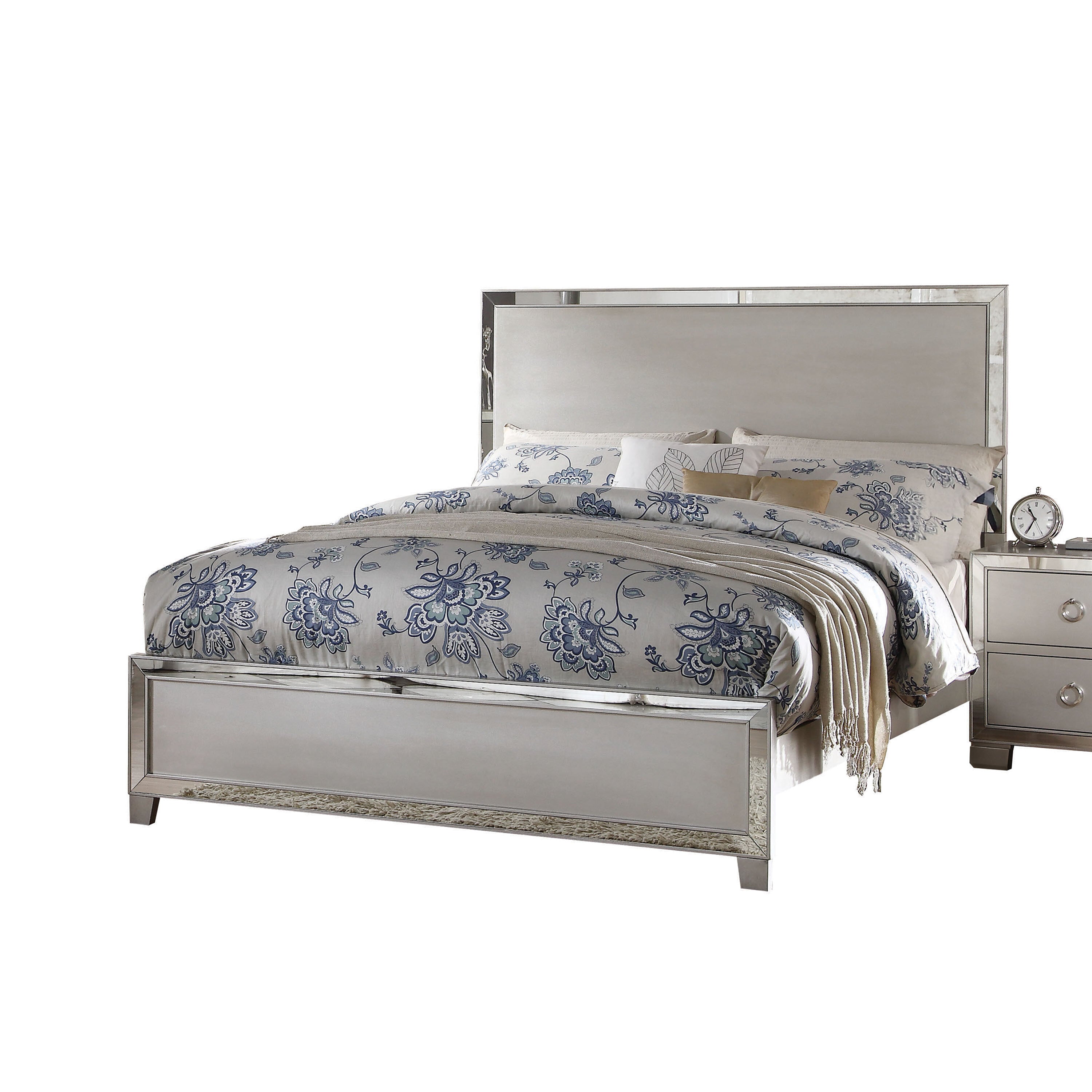 Voeville II Eastern King Bed, Platinum