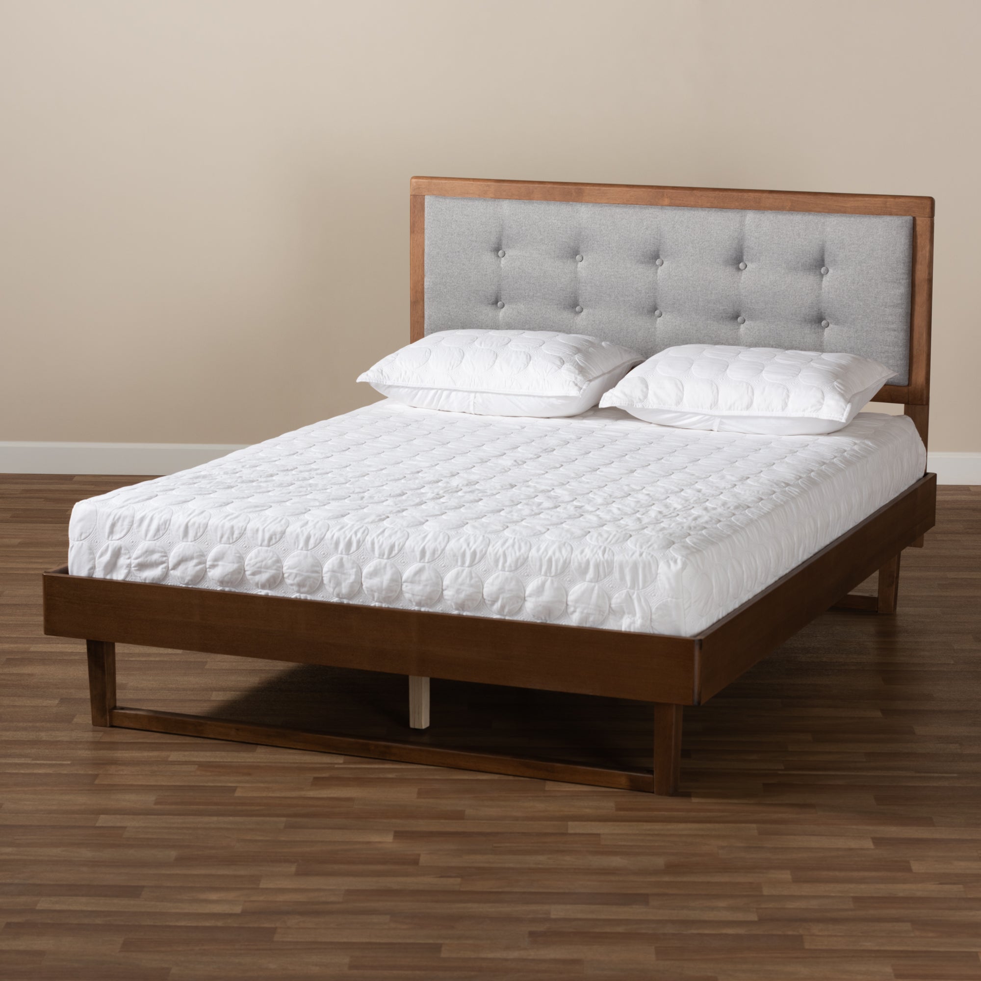 Viviana Queen Bed Light Grey Fabric & Ash Walnut Contemporary Design