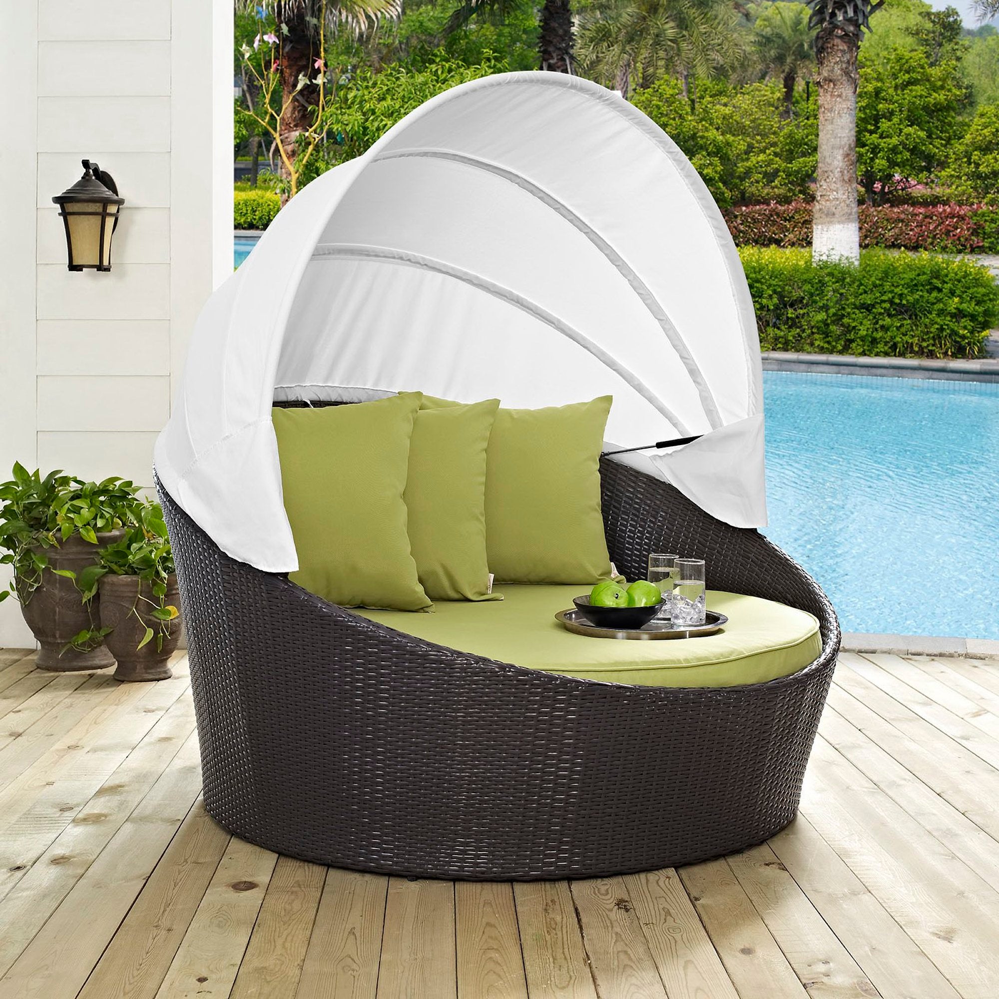 Novis Espresso Peridot Rattan Patio Daybed  Powder-Coated Aluminum Canopy Bed