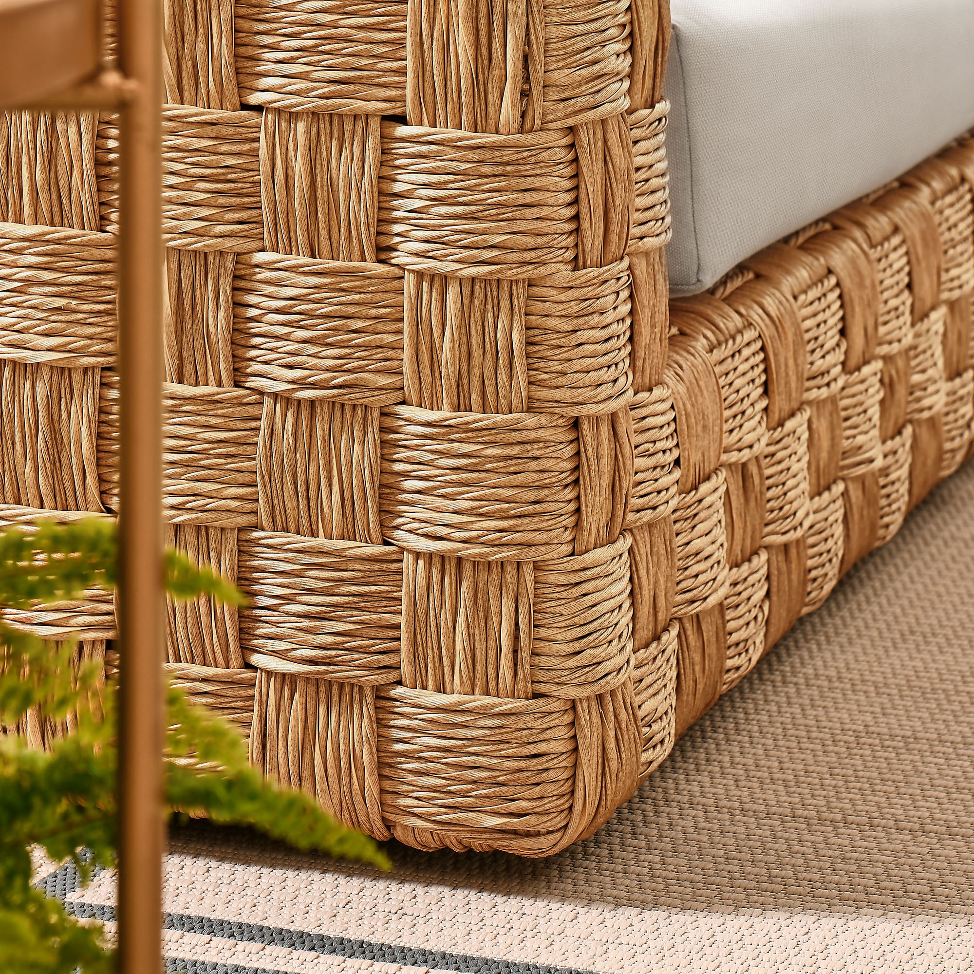 Thames Outdoor Patio Wicker Outdoor Patio Rattan Loveseat, Natural Light Gray