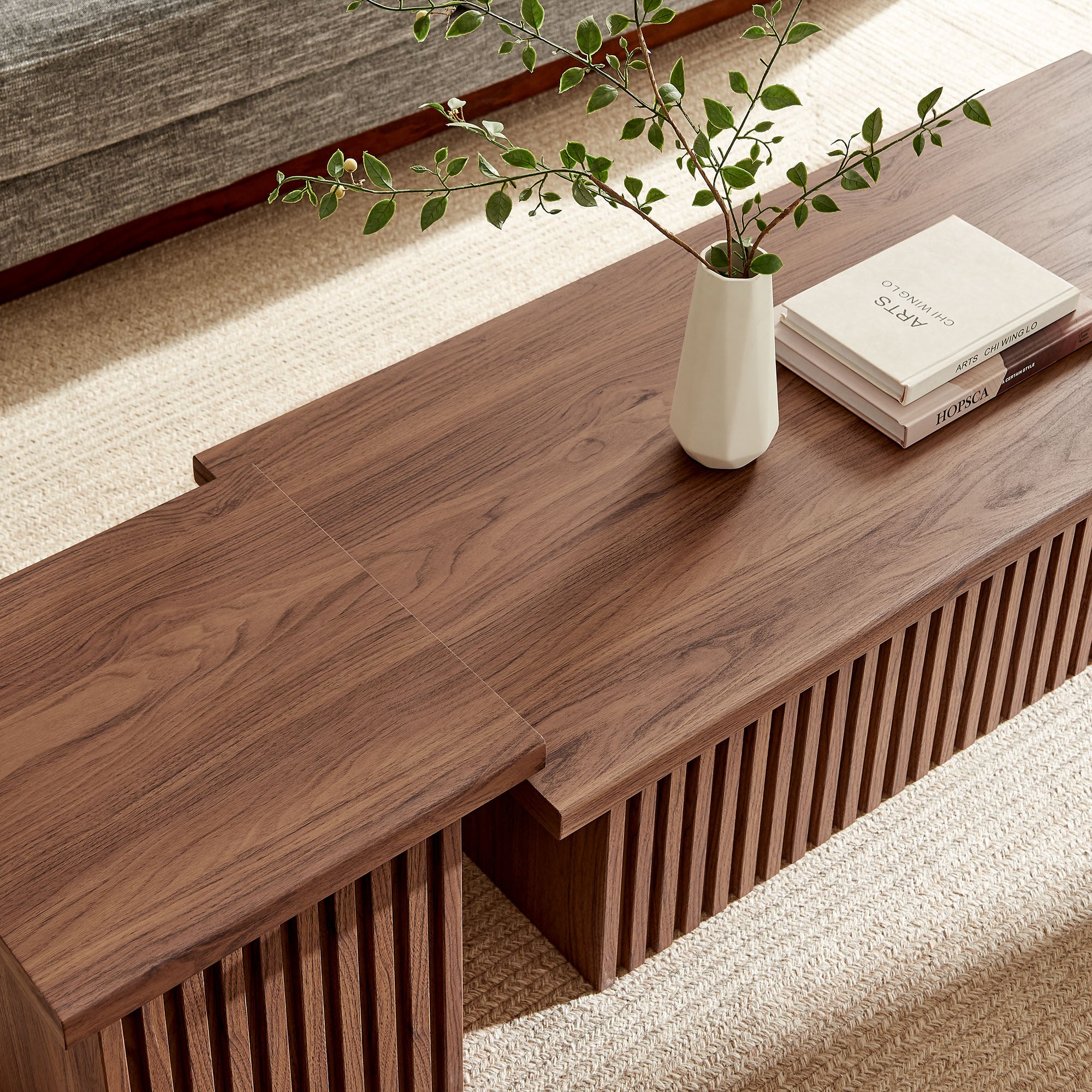 Render Nesting Coffee Tables Set of 2, Walnut