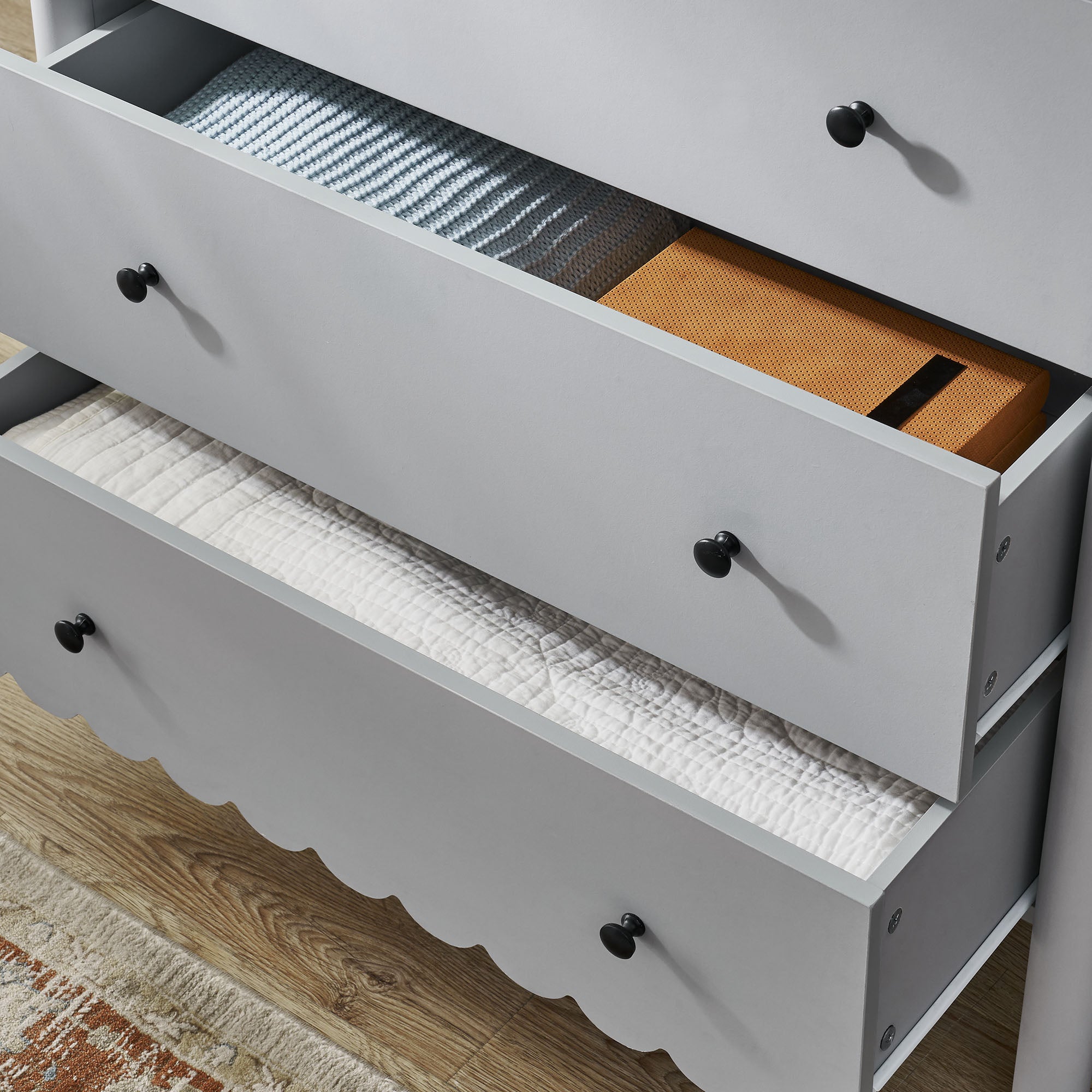 Emmeline Scalloped 5-Drawer Chest, Light Gray