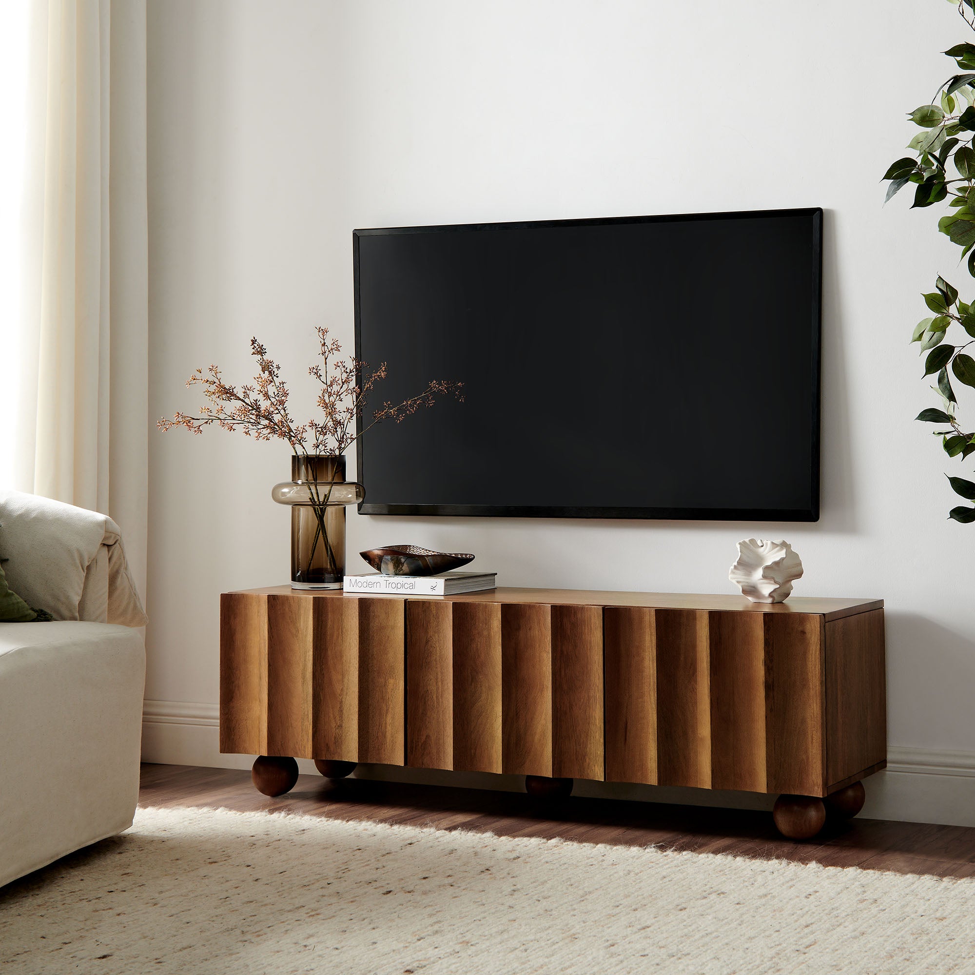 Sorren Scalloped 54" Wood TV Stand, Walnut