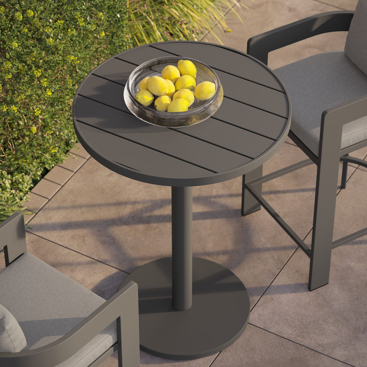 Tahoe 31 Inch Round Outdoor Patio Aluminum Bar Table, Gray