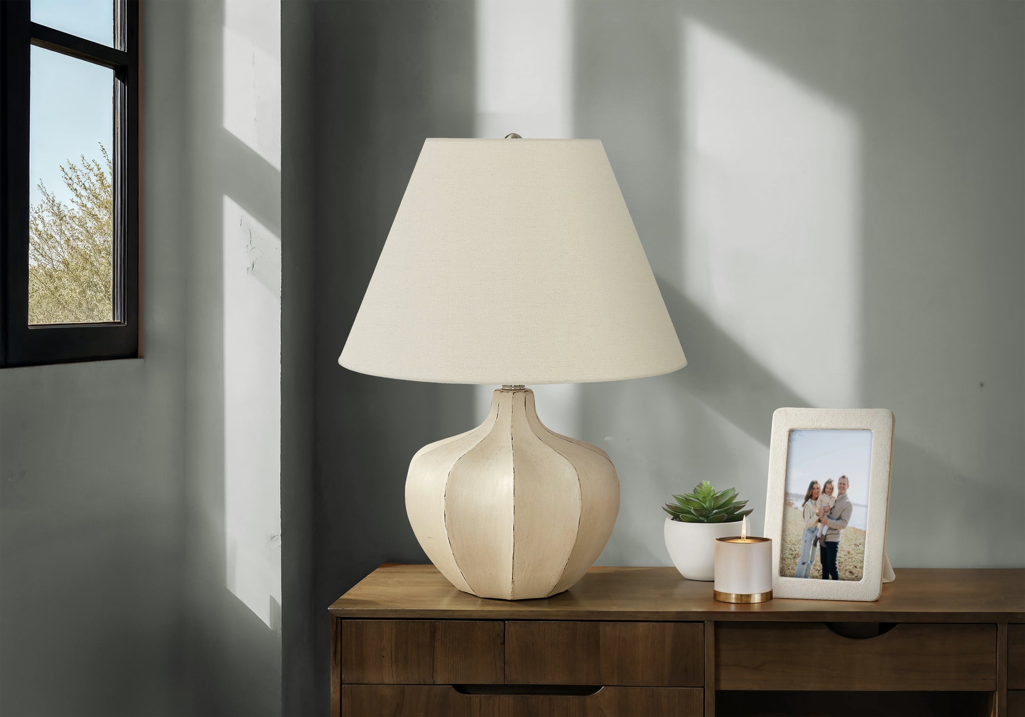 Kierra - Lighting 21"H Table Lamp Cream Resin Ivory / Cream Shade