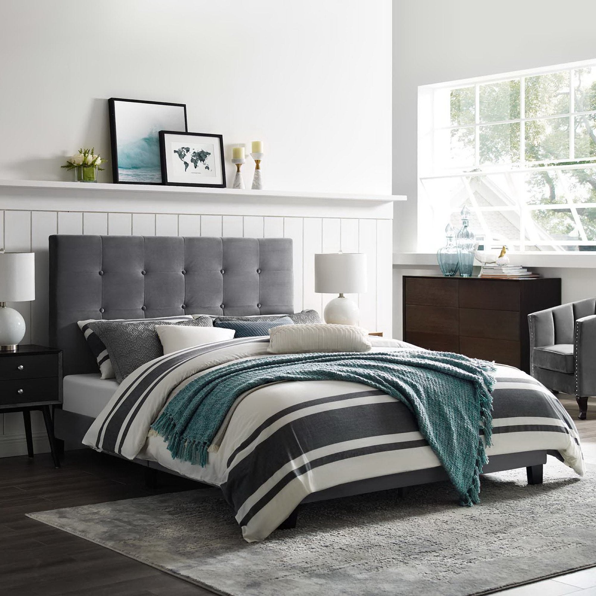 Drayven Grey Queen Upholstered Platform Bed  Performance Velvet with Button Tufting