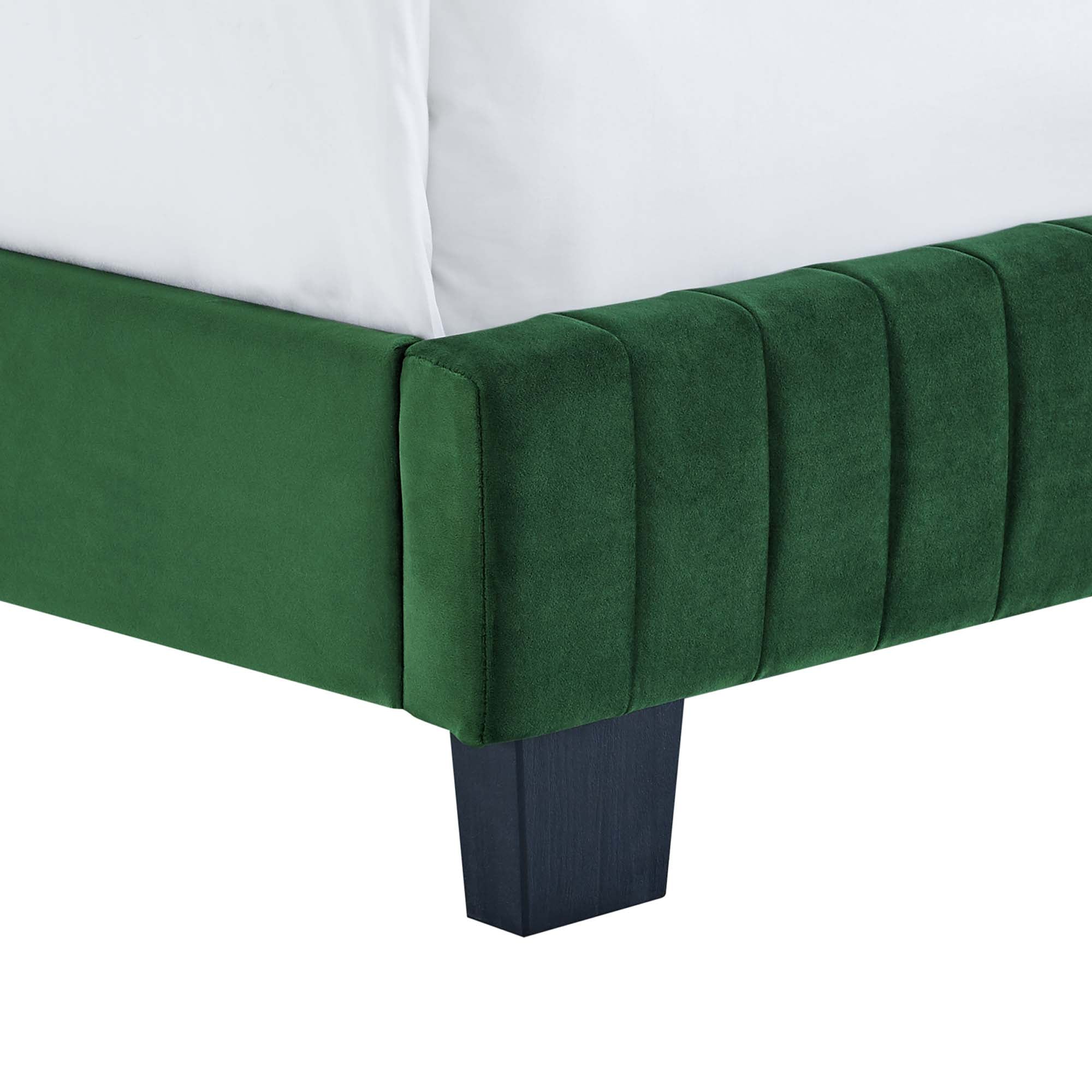 Celine Channel Tufted Performance Velvet Full Bed, Emerald