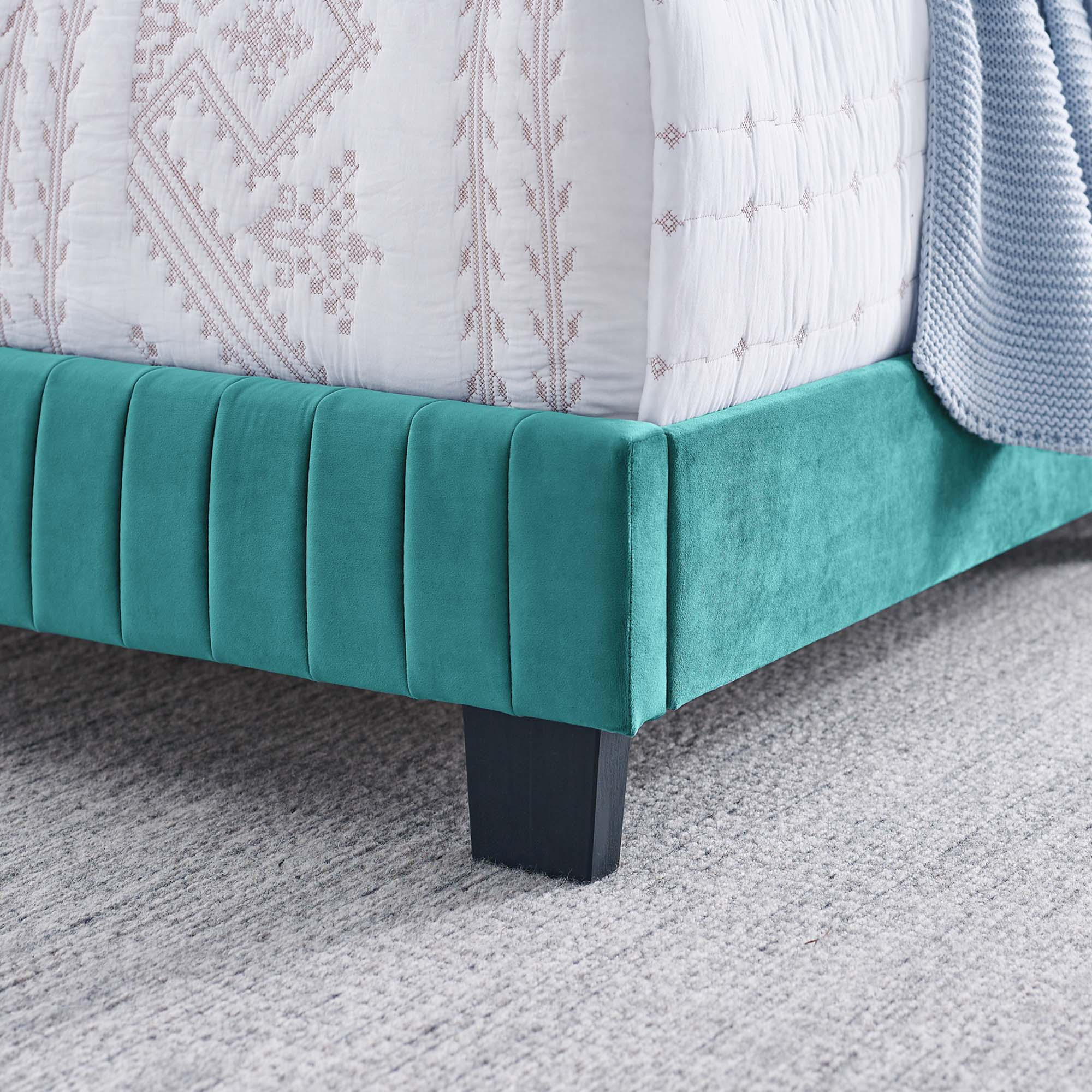 Celine Channel Tufted Performance Velvet Full Bed, Teal