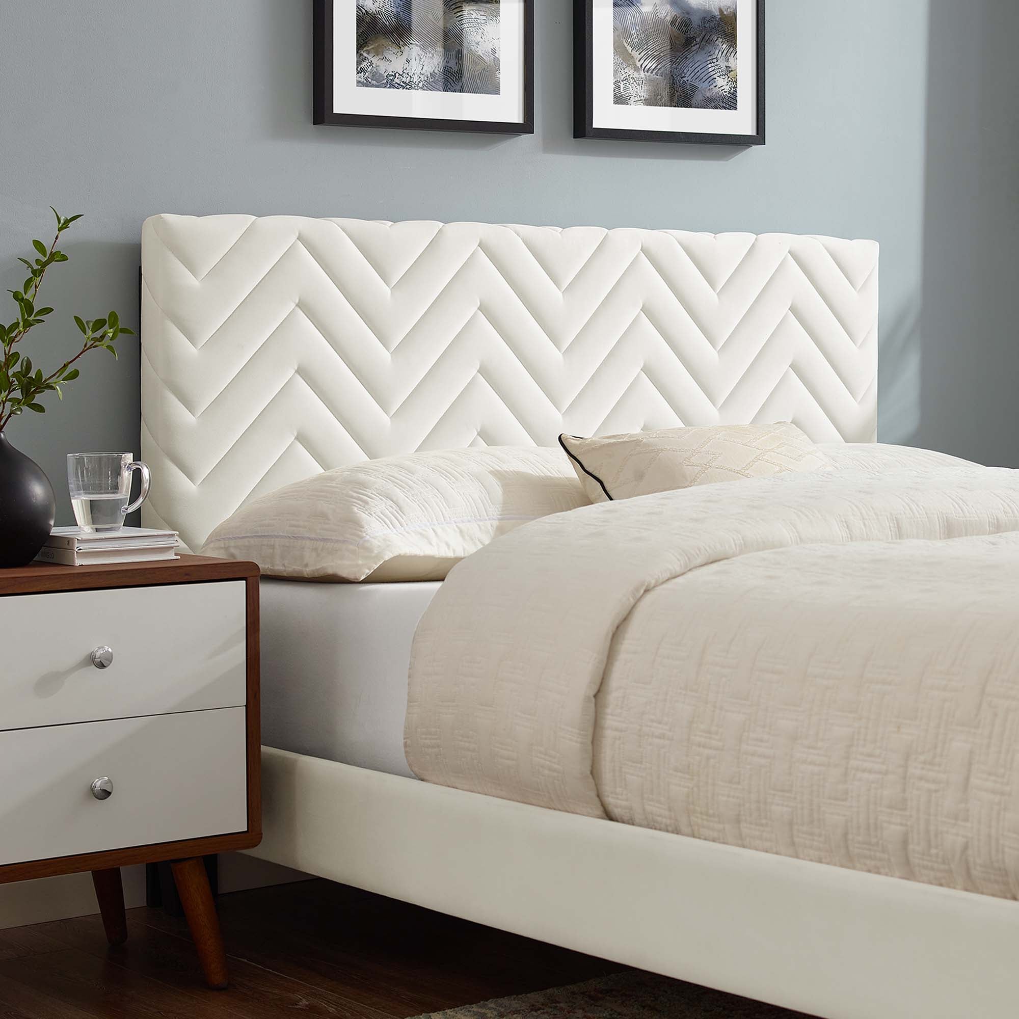 Leah White Chevron Tufted Performance Velvet Full Platform Bed