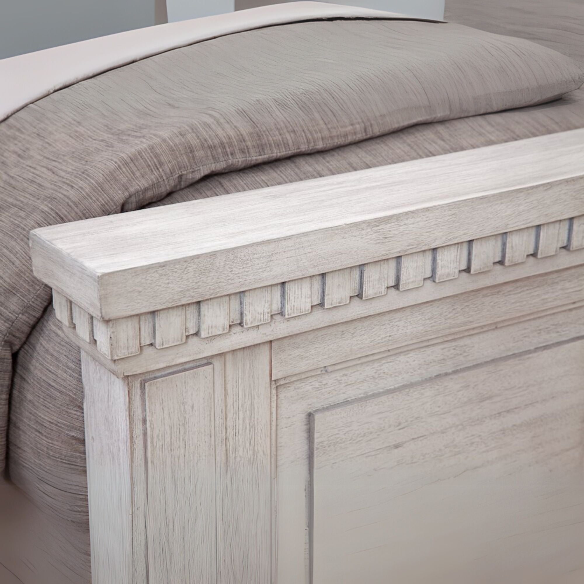 Salter Path King Bed - White Grain