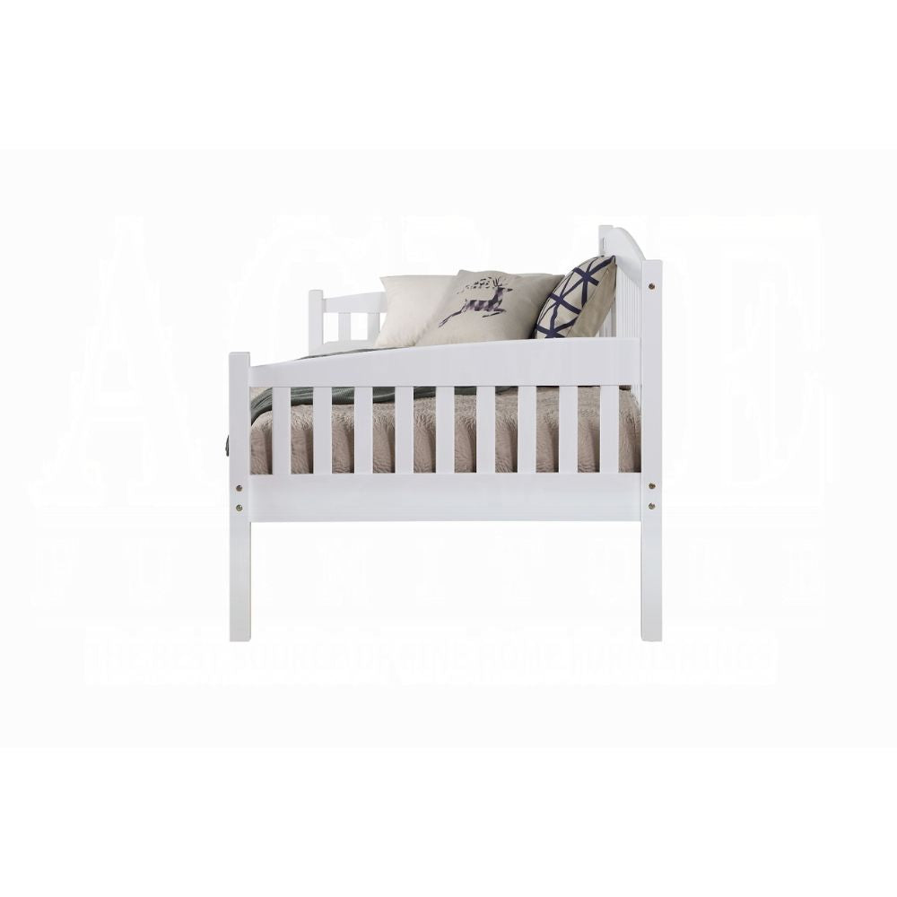 Caryn Wooden Teenager Daybed (Twin)