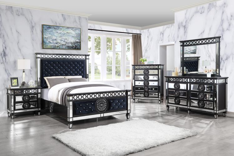 Klara Varian II Queen Dark Navy Velvet Bed –  Mirrored Trim & Silver Accents