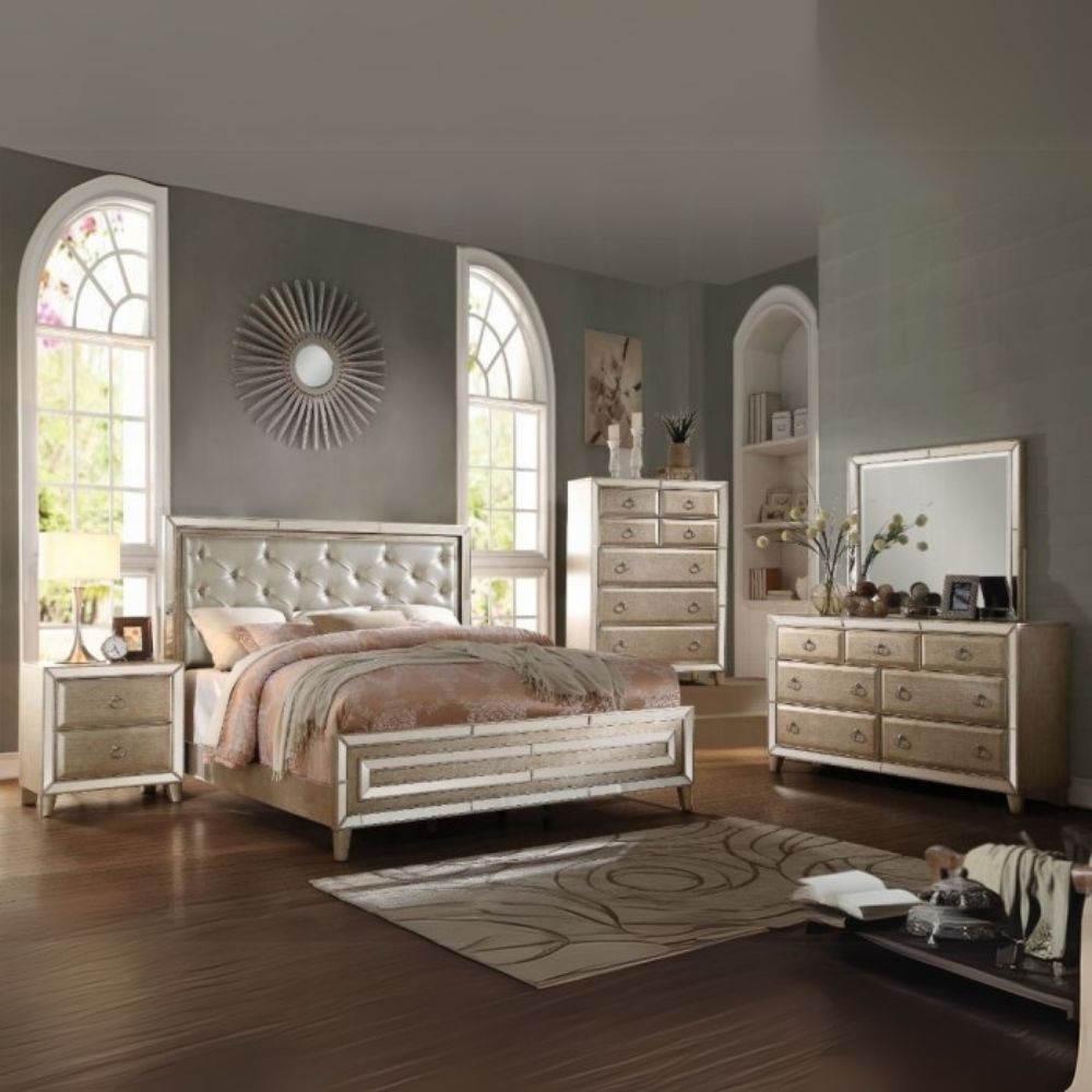 Voeville Eastern King Bed